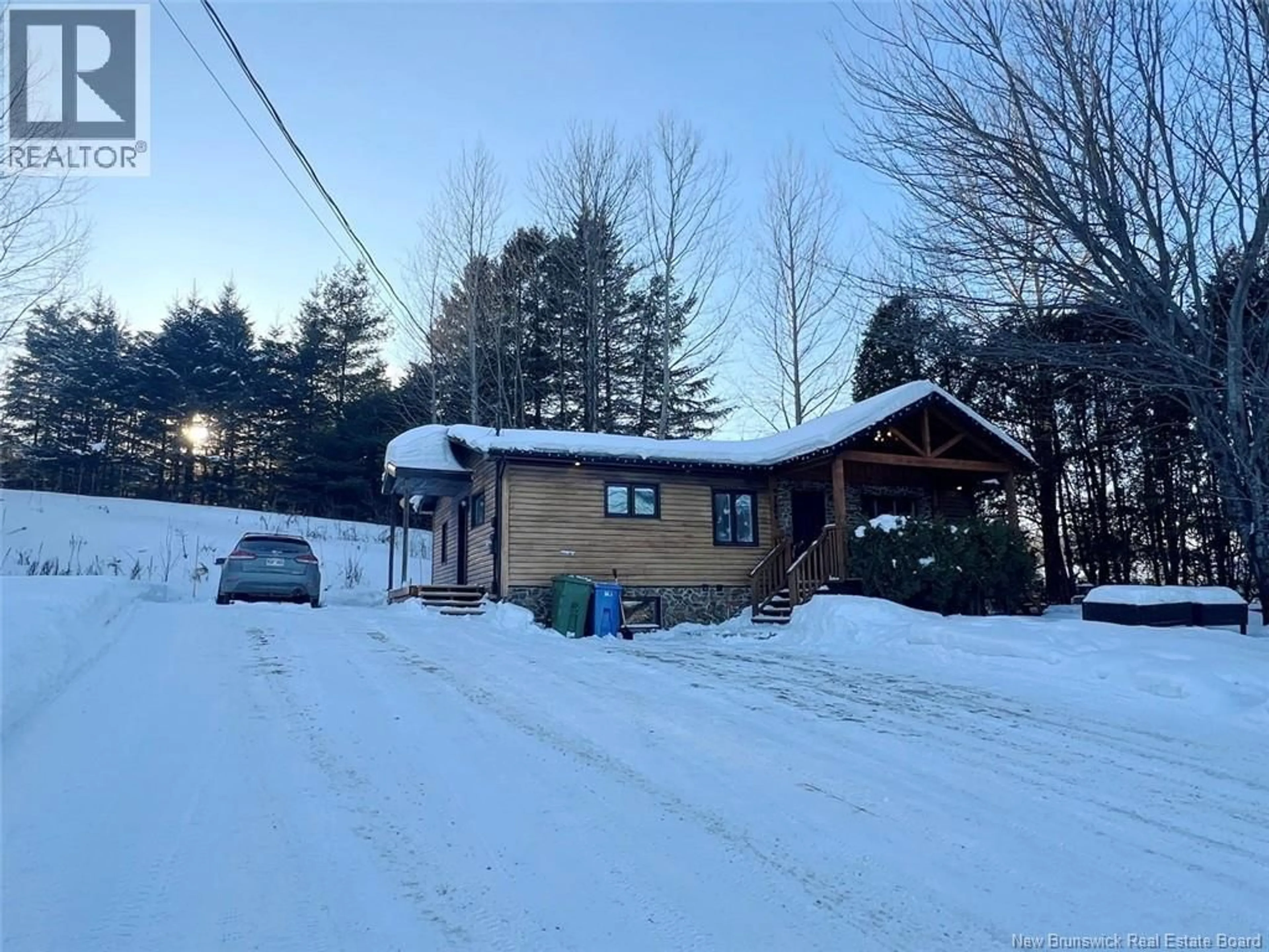A pic from outside/outdoor area/front of a property/back of a property/a pic from drone, street for 986 DU POITOU STREET, Edmundston New Brunswick E3V4J1
