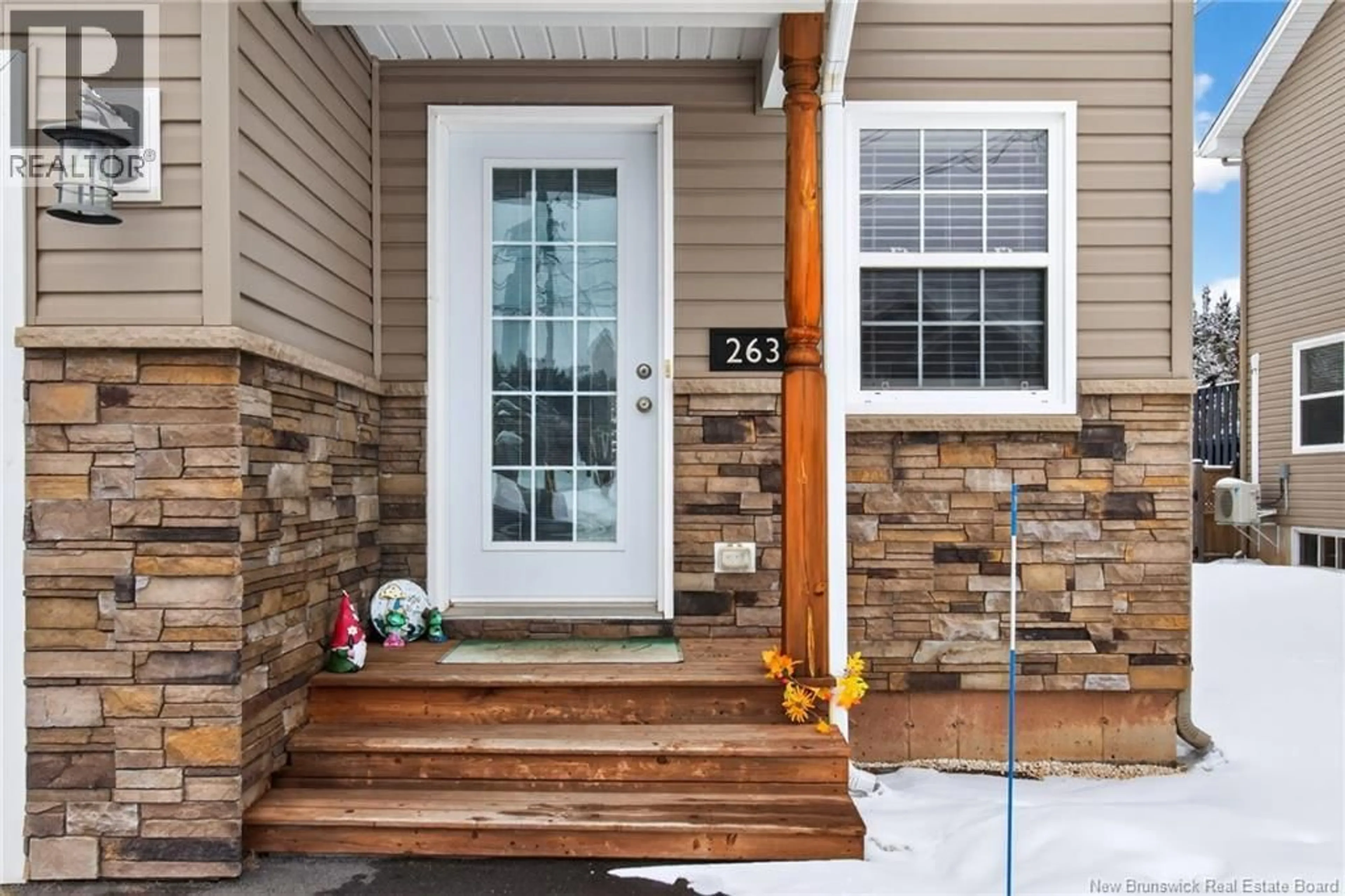 Unknown for 263 DOLBEAU STREET, Dieppe New Brunswick E1A9P9