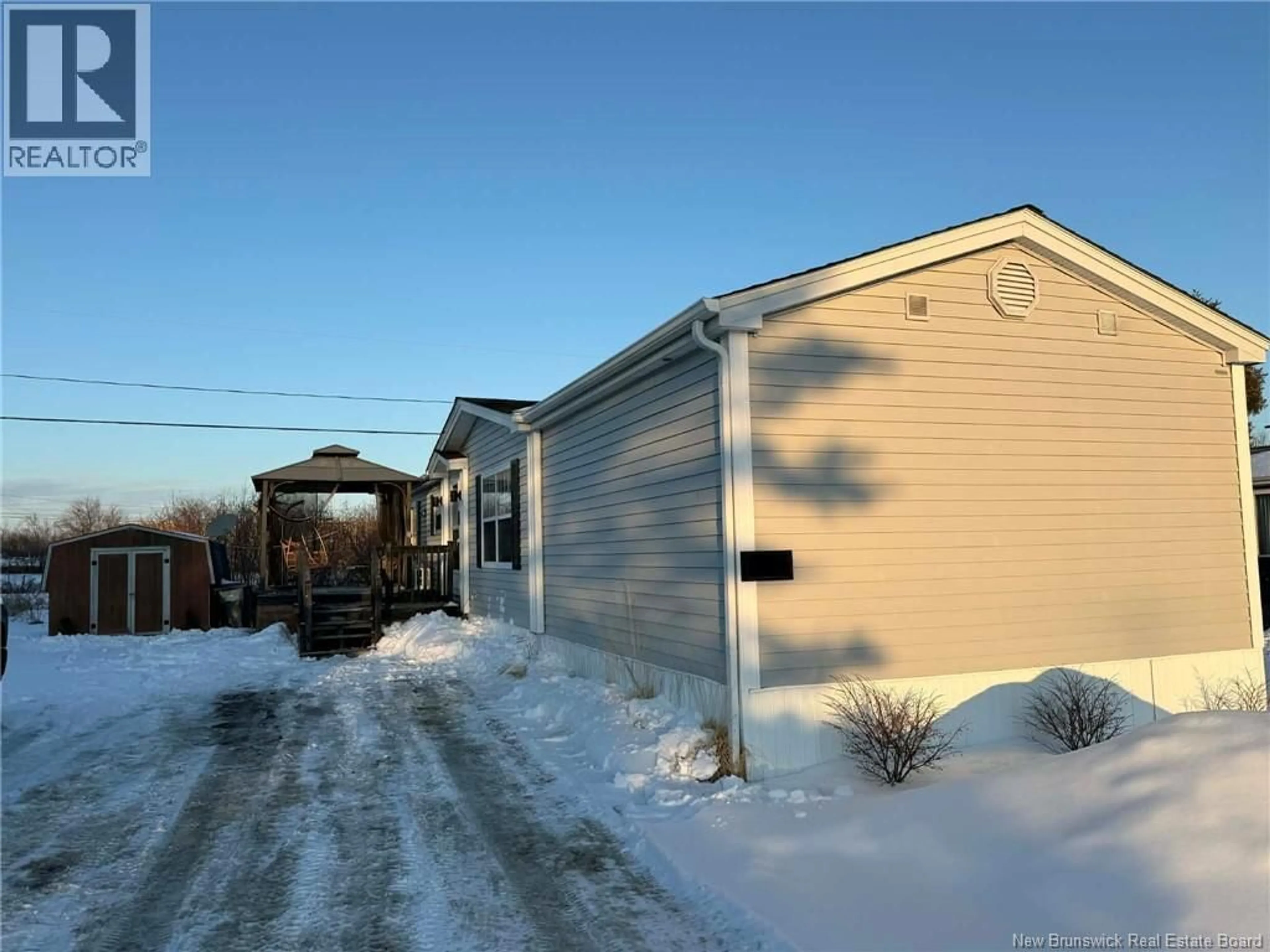 Unknown for 6 TRAVIS STREET, Miramichi New Brunswick E1V6A3