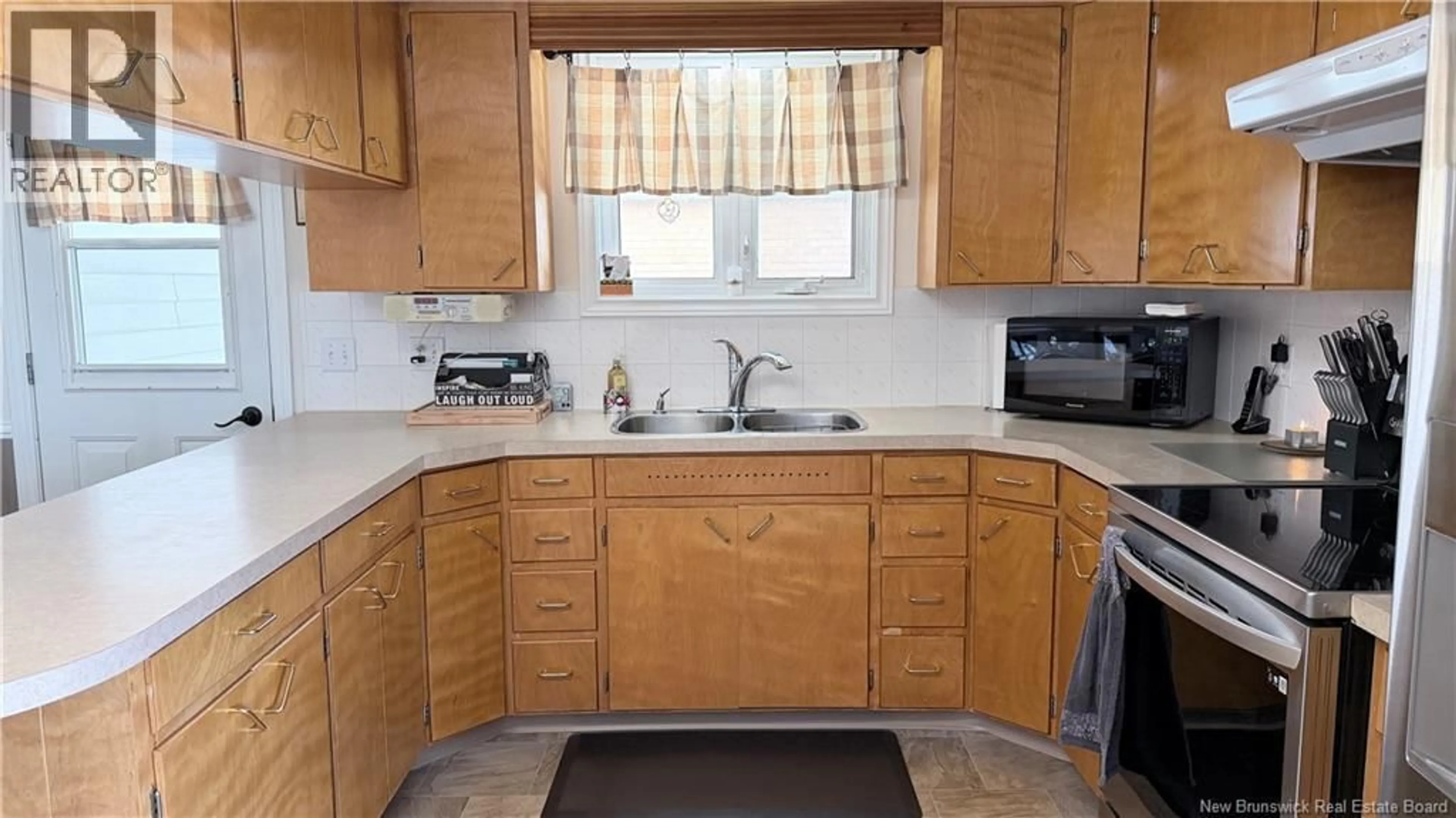Standard kitchen, unknown for 204 GODBOUT STREET, Grand Falls New Brunswick E3Y1C2