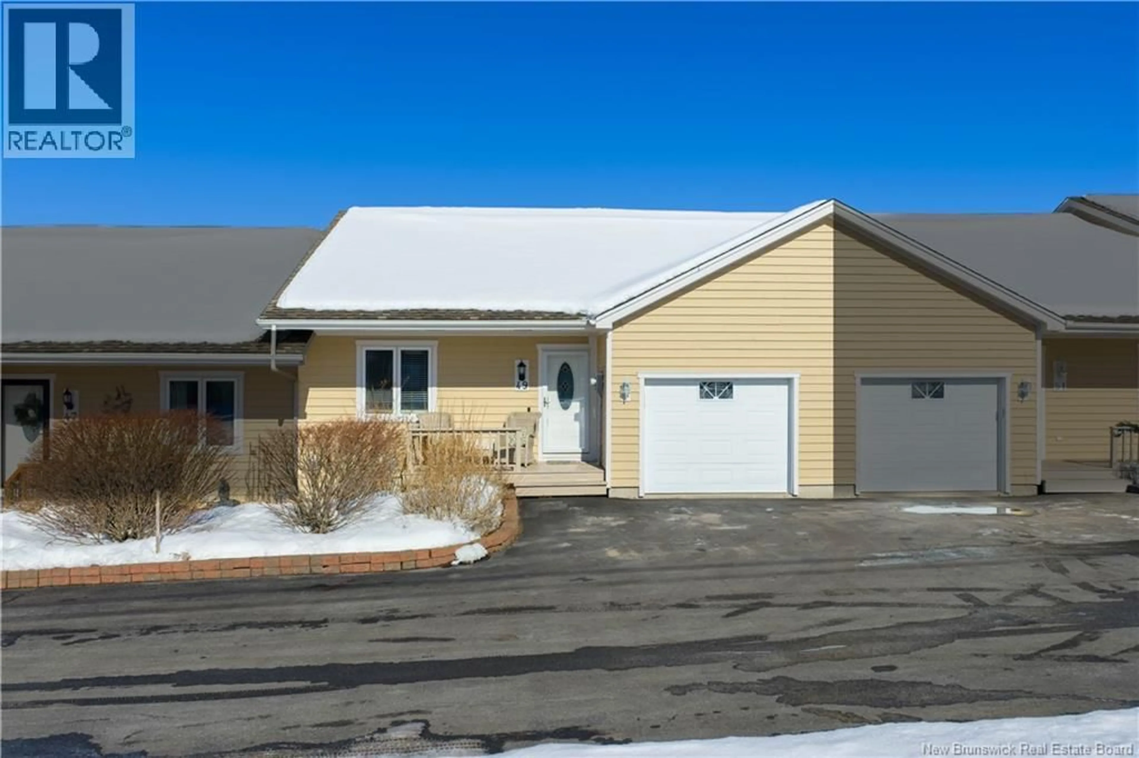 Home with vinyl exterior material, street for 49 MERRITT HILL ROAD, Quispamsis New Brunswick E2E6A1