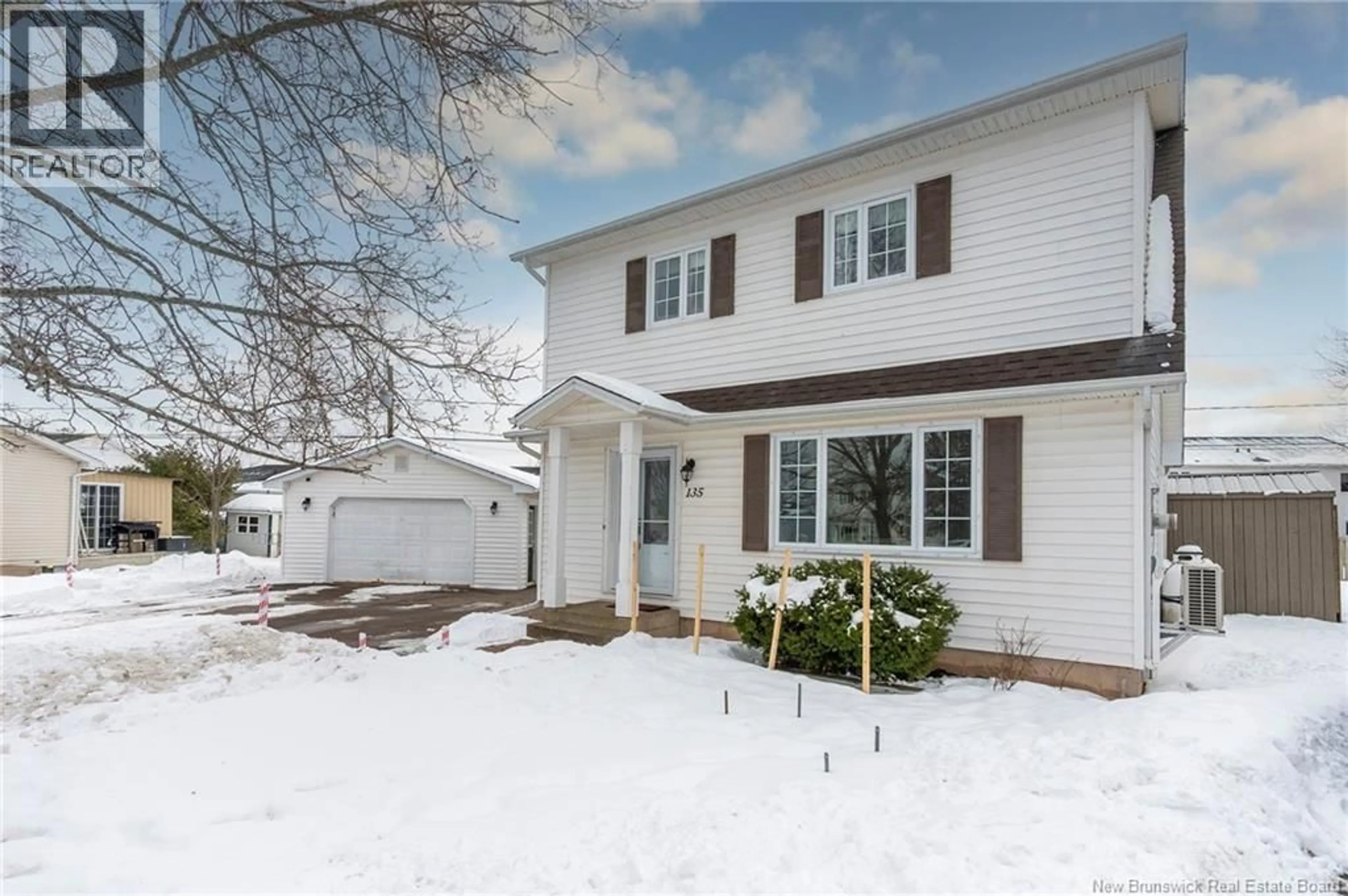Home with vinyl exterior material, street for 135 MORNINGSIDE DRIVE, Moncton New Brunswick E1G1Z2