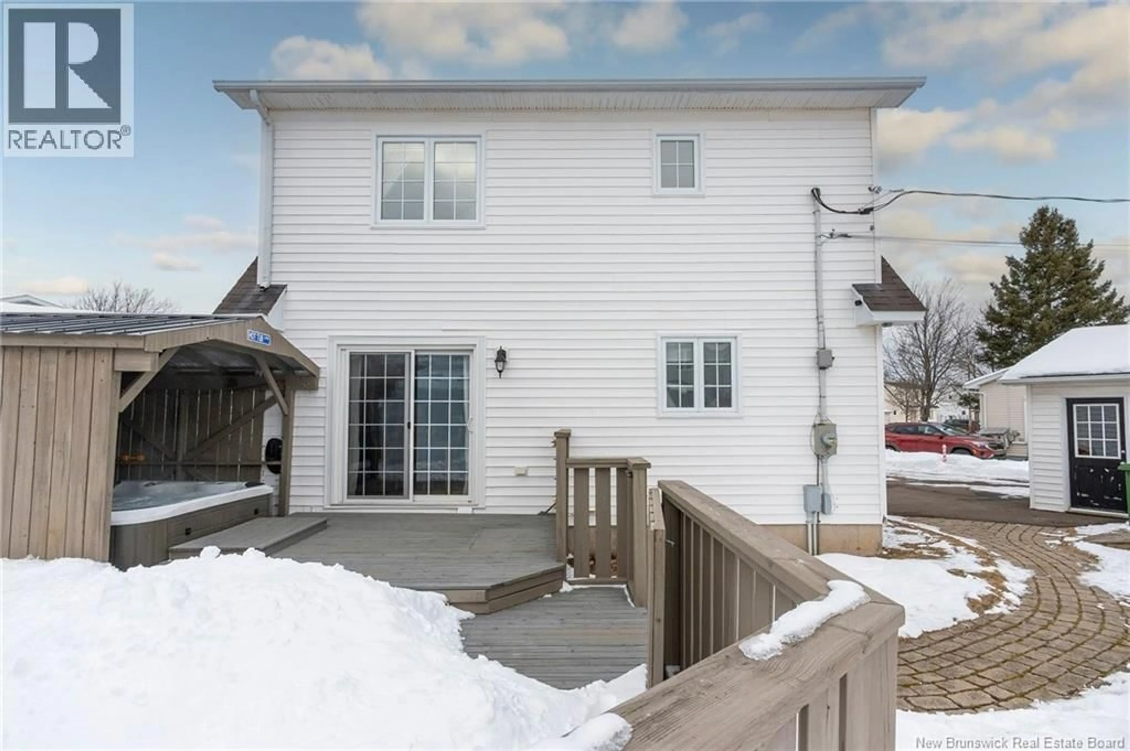 Patio, street for 135 MORNINGSIDE DRIVE, Moncton New Brunswick E1G1Z2