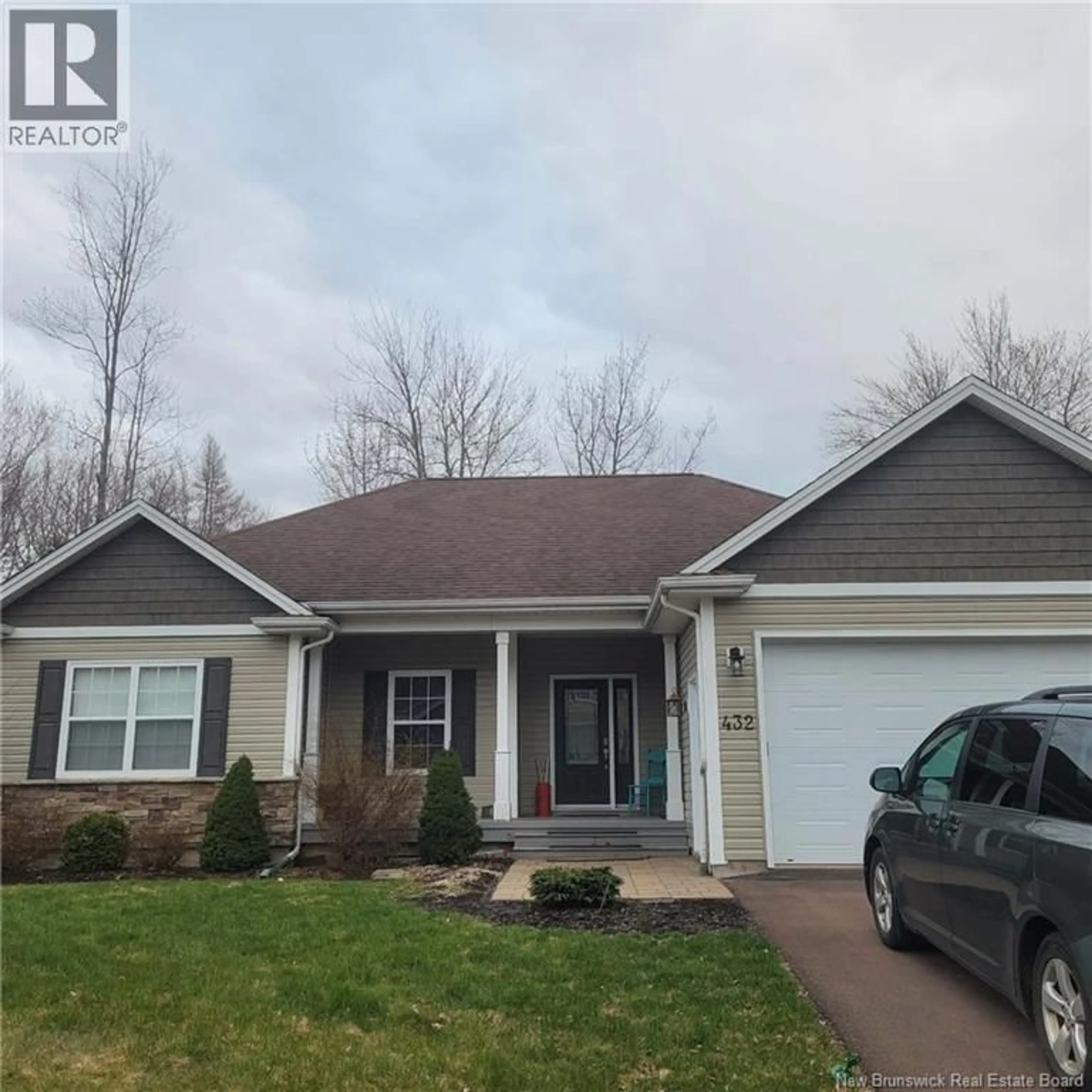 Home with vinyl exterior material, street for 432 BELLIVEAU STREET, Dieppe New Brunswick E1A6W6