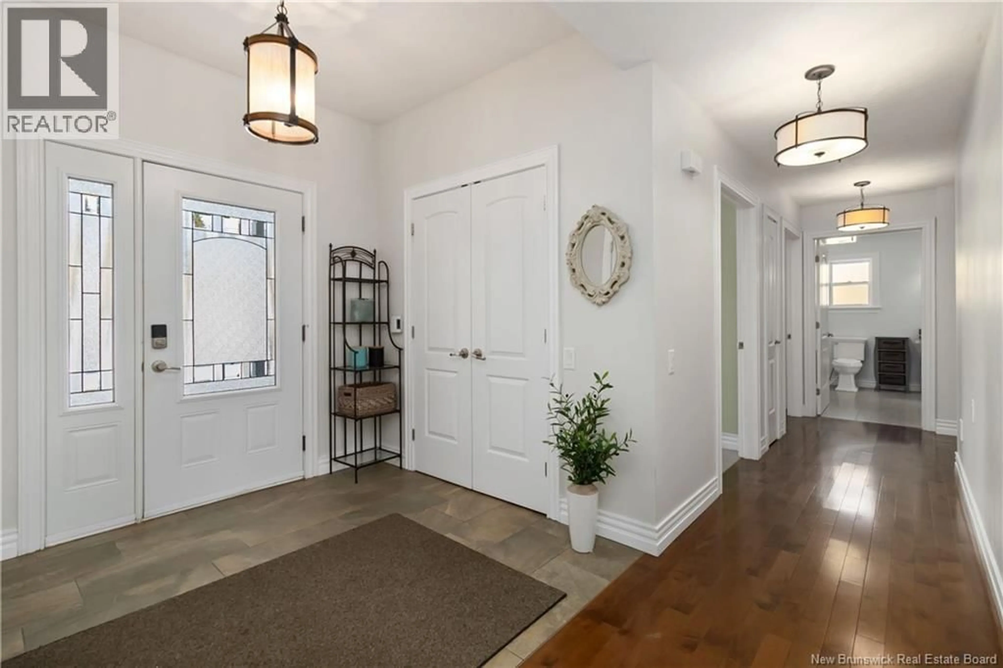 Indoor entryway for 432 BELLIVEAU STREET, Dieppe New Brunswick E1A6W6