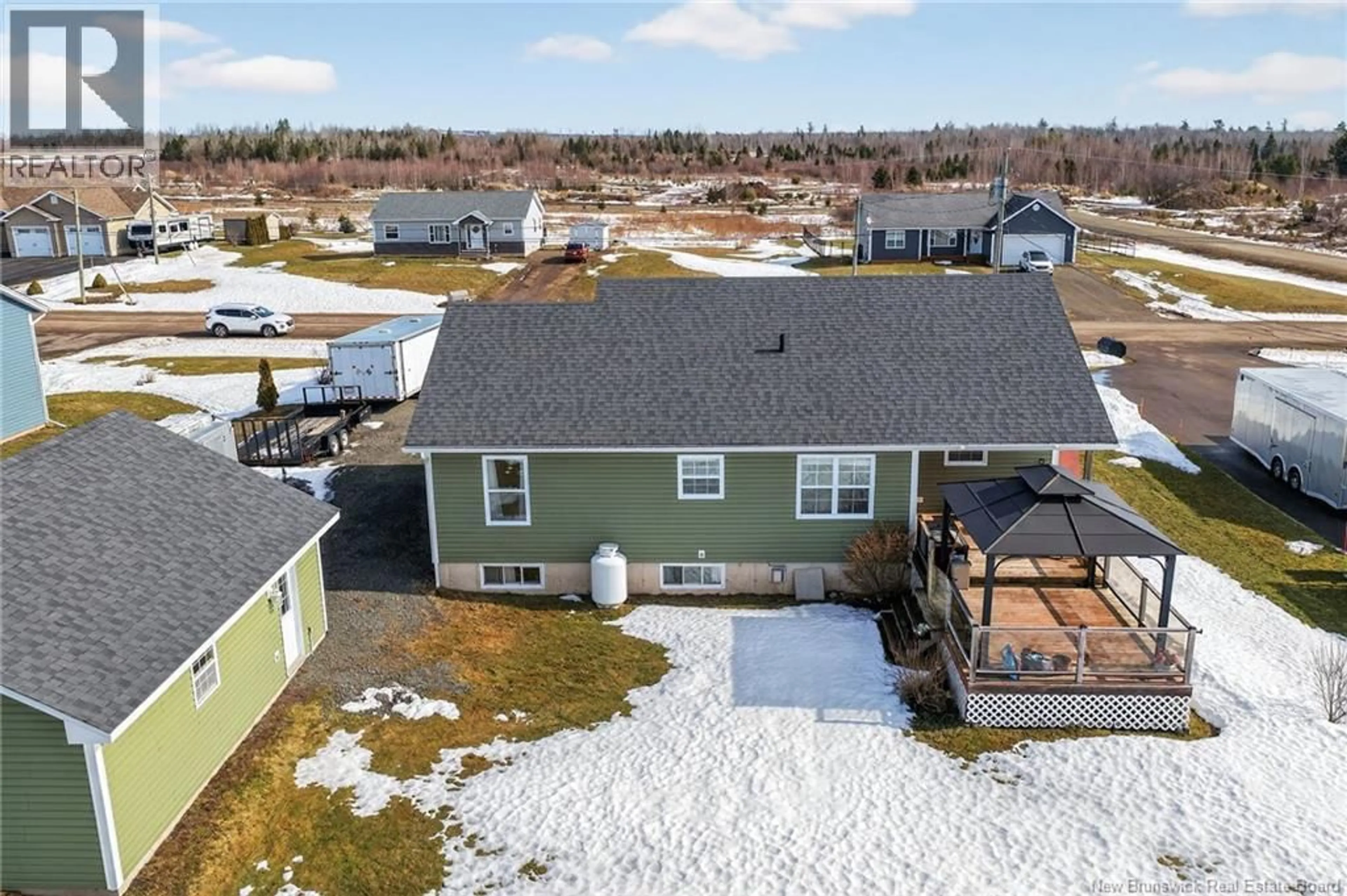 A pic from outside/outdoor area/front of a property/back of a property/a pic from drone, unknown for 26 FIELDSIDE DRIVE, Salisbury New Brunswick E4J0B9
