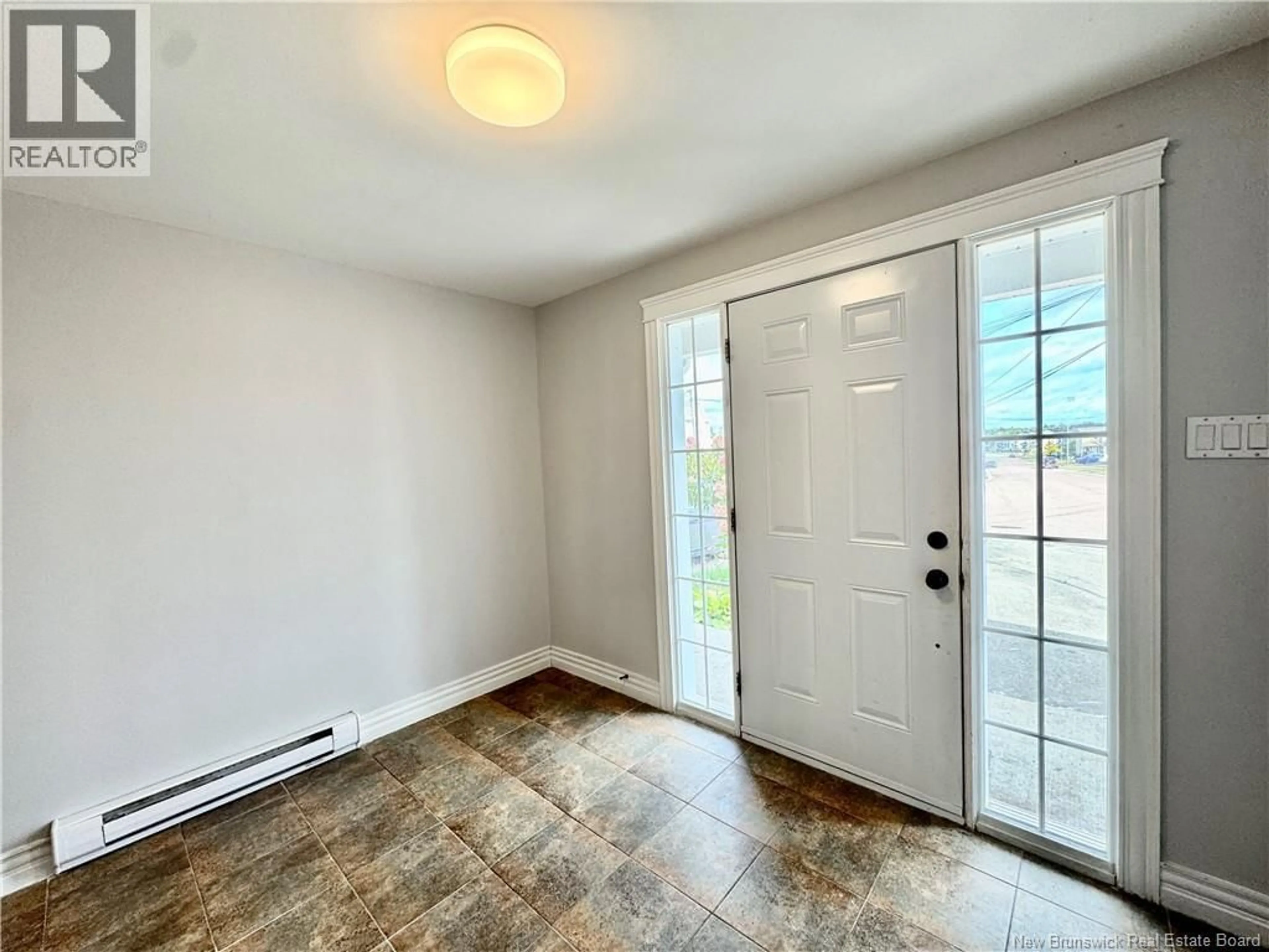 Indoor entryway for 193 HOULAHAN STREET, Dieppe New Brunswick E1A4X6