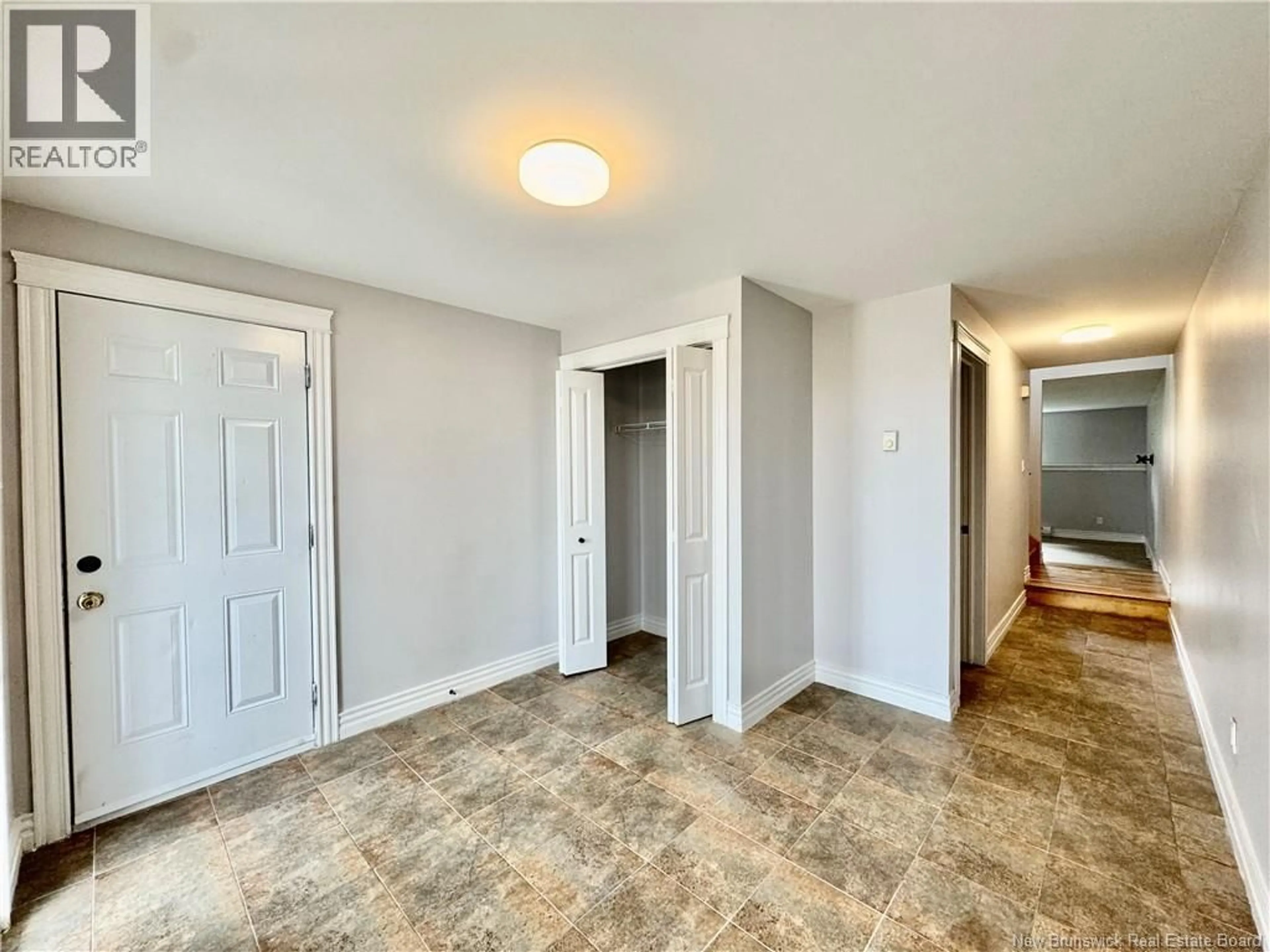 Unknown for 193 HOULAHAN STREET, Dieppe New Brunswick E1A4X6