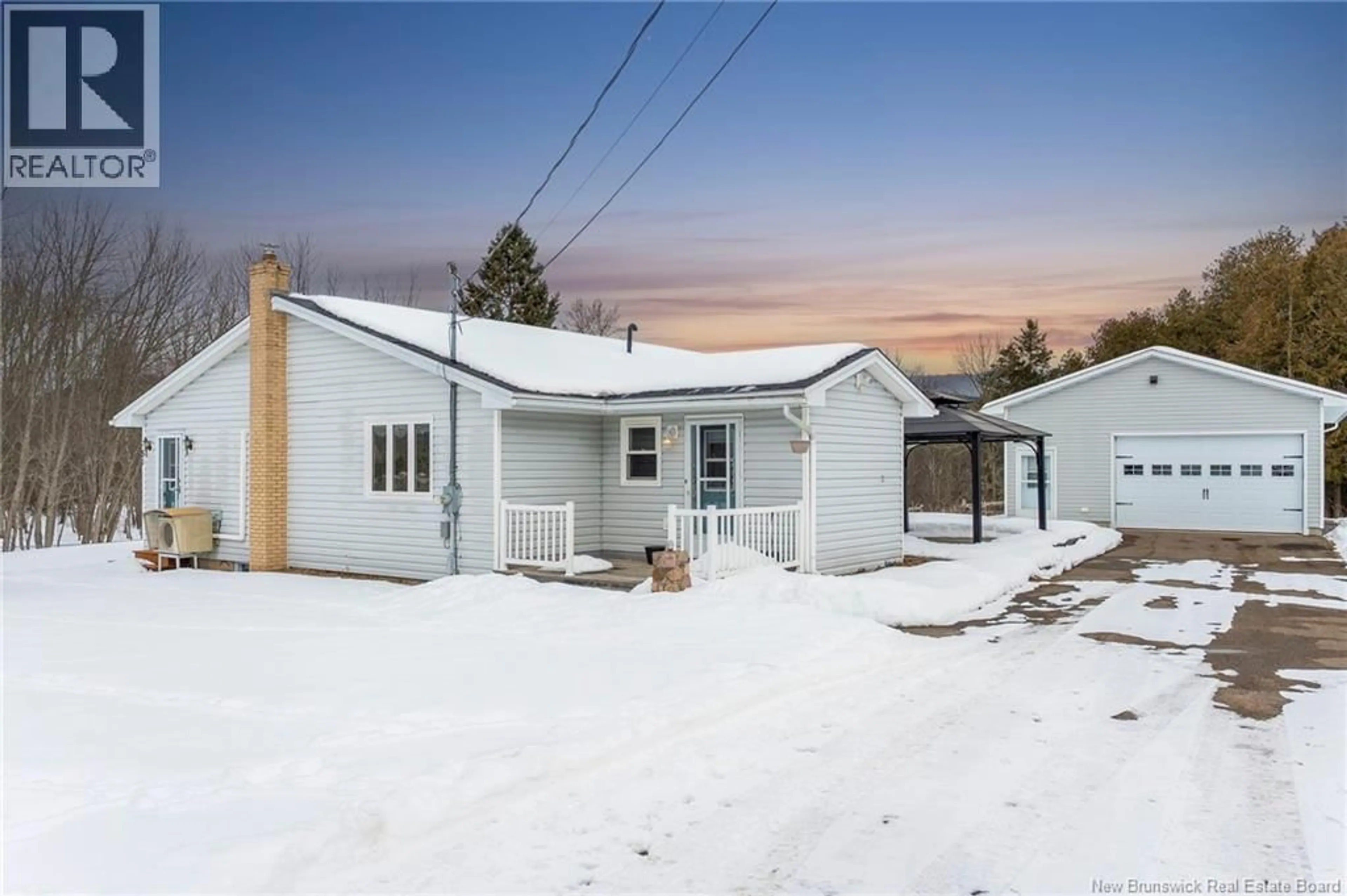 A pic from outside/outdoor area/front of a property/back of a property/a pic from drone, street for 51 BRANSCOMBE LANE, Hampton New Brunswick E5N0H1