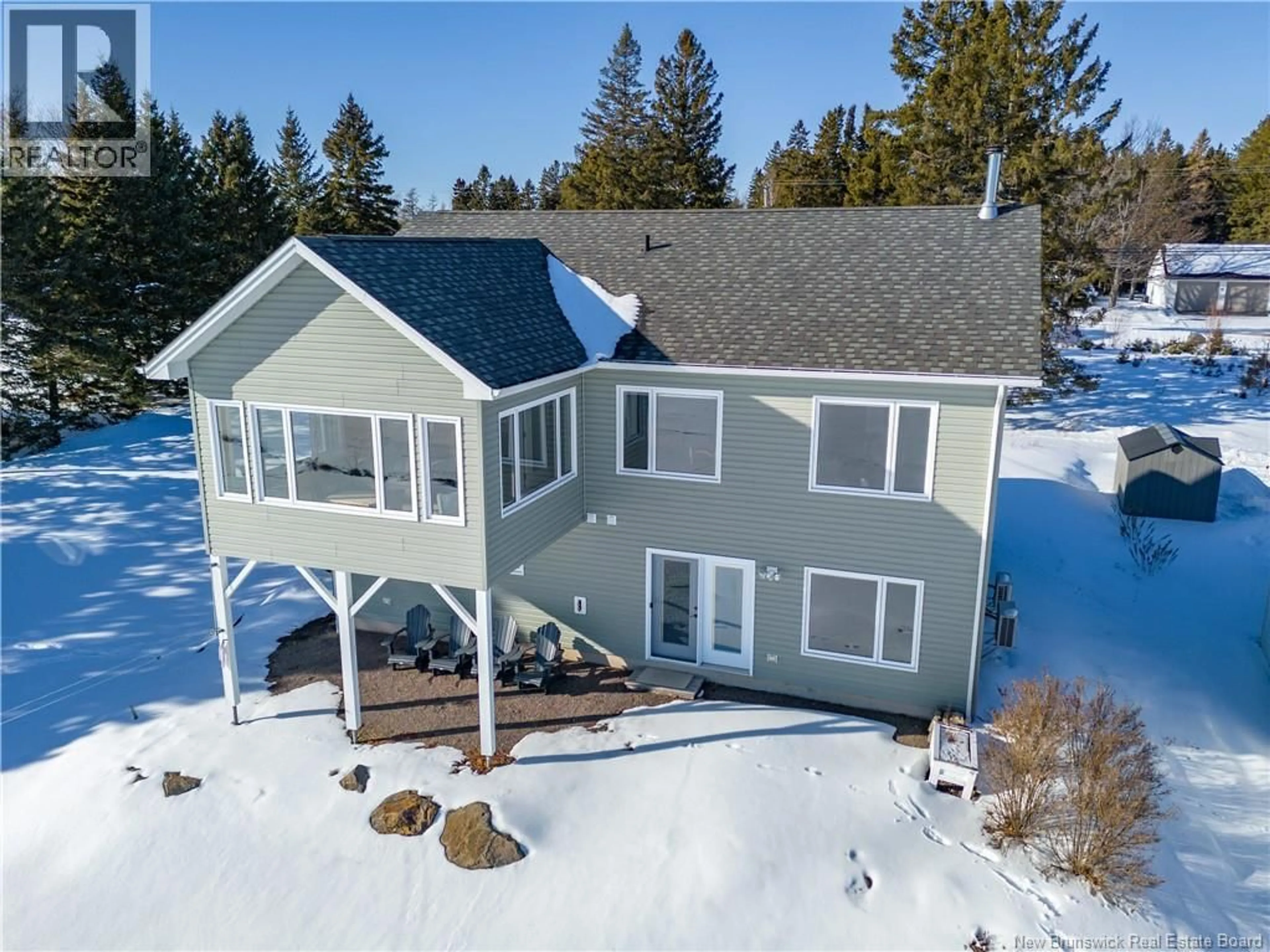 A pic from outside/outdoor area/front of a property/back of a property/a pic from drone, water/lake/river/ocean view for 49 WD FOUGERE, Shediac Bridge New Brunswick E4R2A5