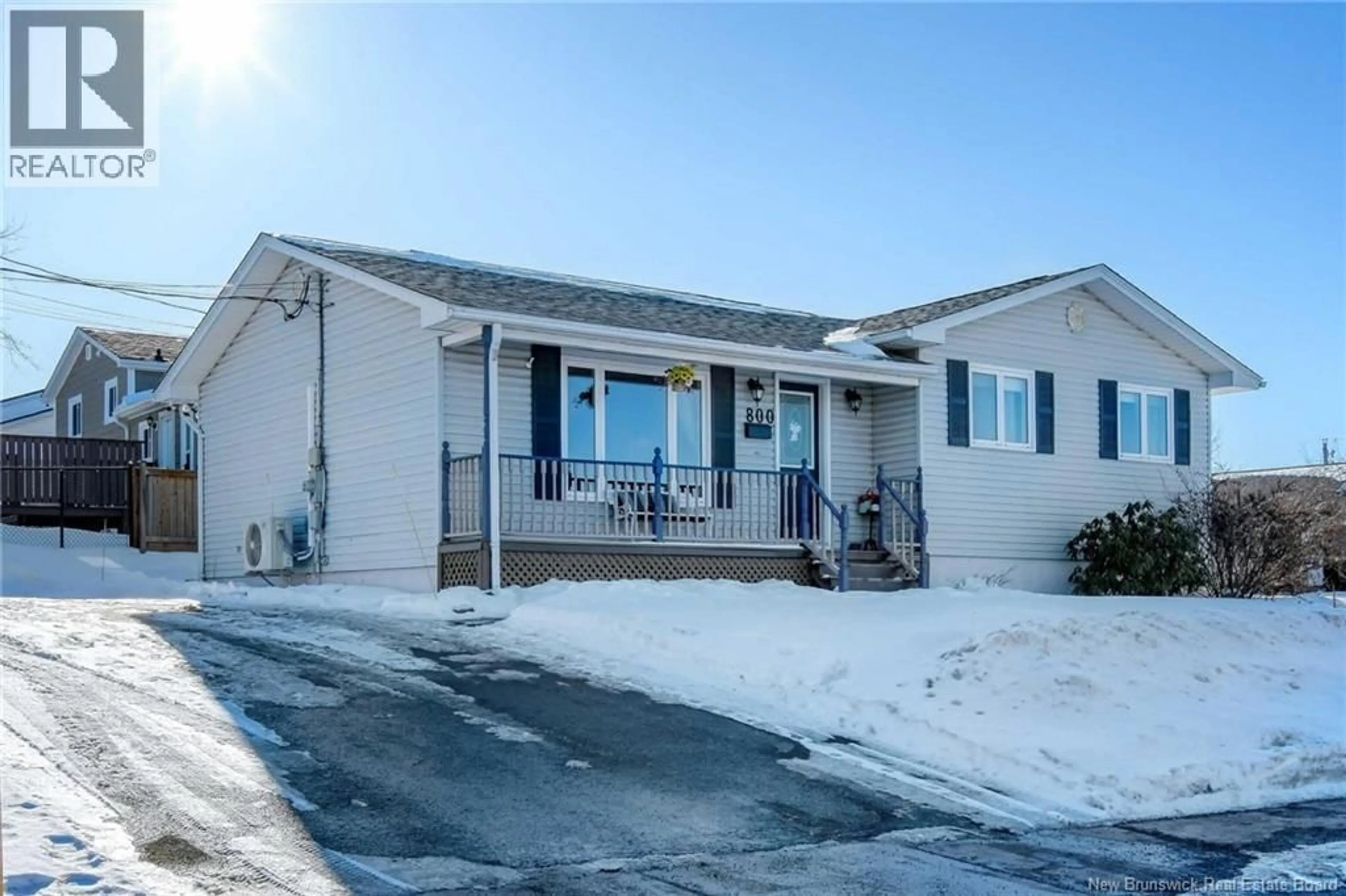 Home with vinyl exterior material, street for 800 FRAMPTON, Moncton New Brunswick E1G2A1