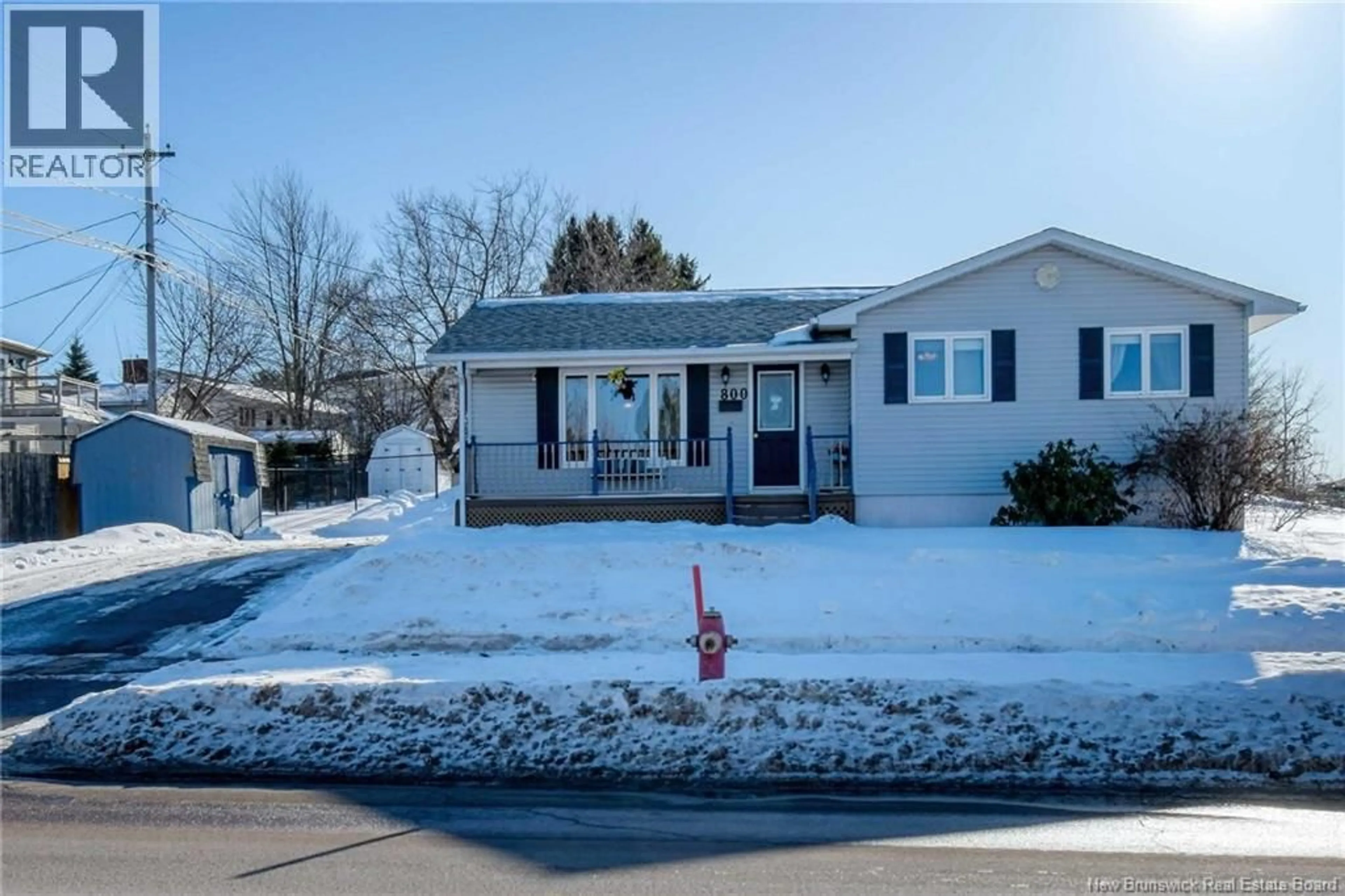 Home with vinyl exterior material, street for 800 FRAMPTON, Moncton New Brunswick E1G2A1