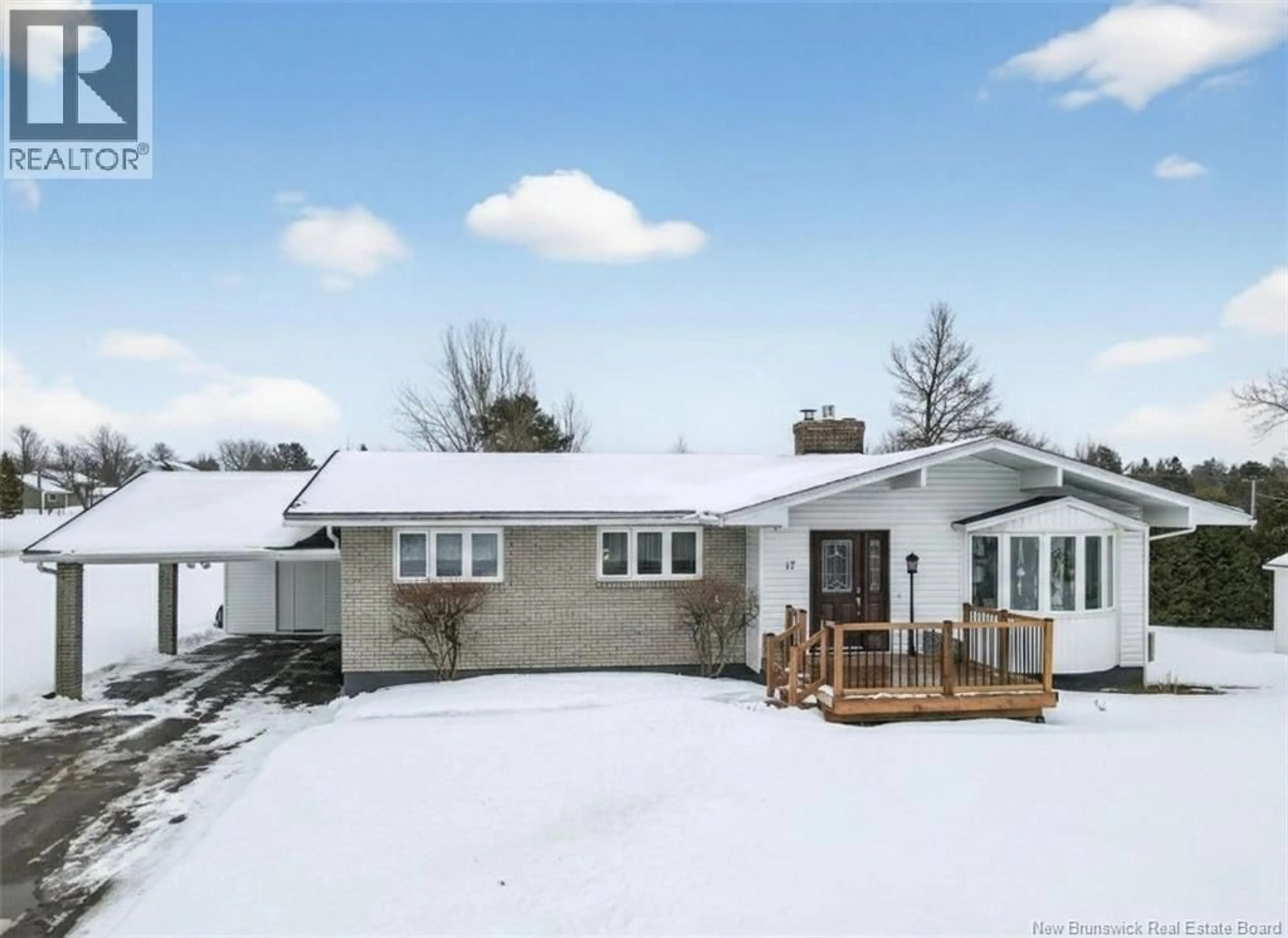 A pic from outside/outdoor area/front of a property/back of a property/a pic from drone, street for 17 SOLIEL COUCHANT, Saint-Louis-De-Kent New Brunswick E4X1H6