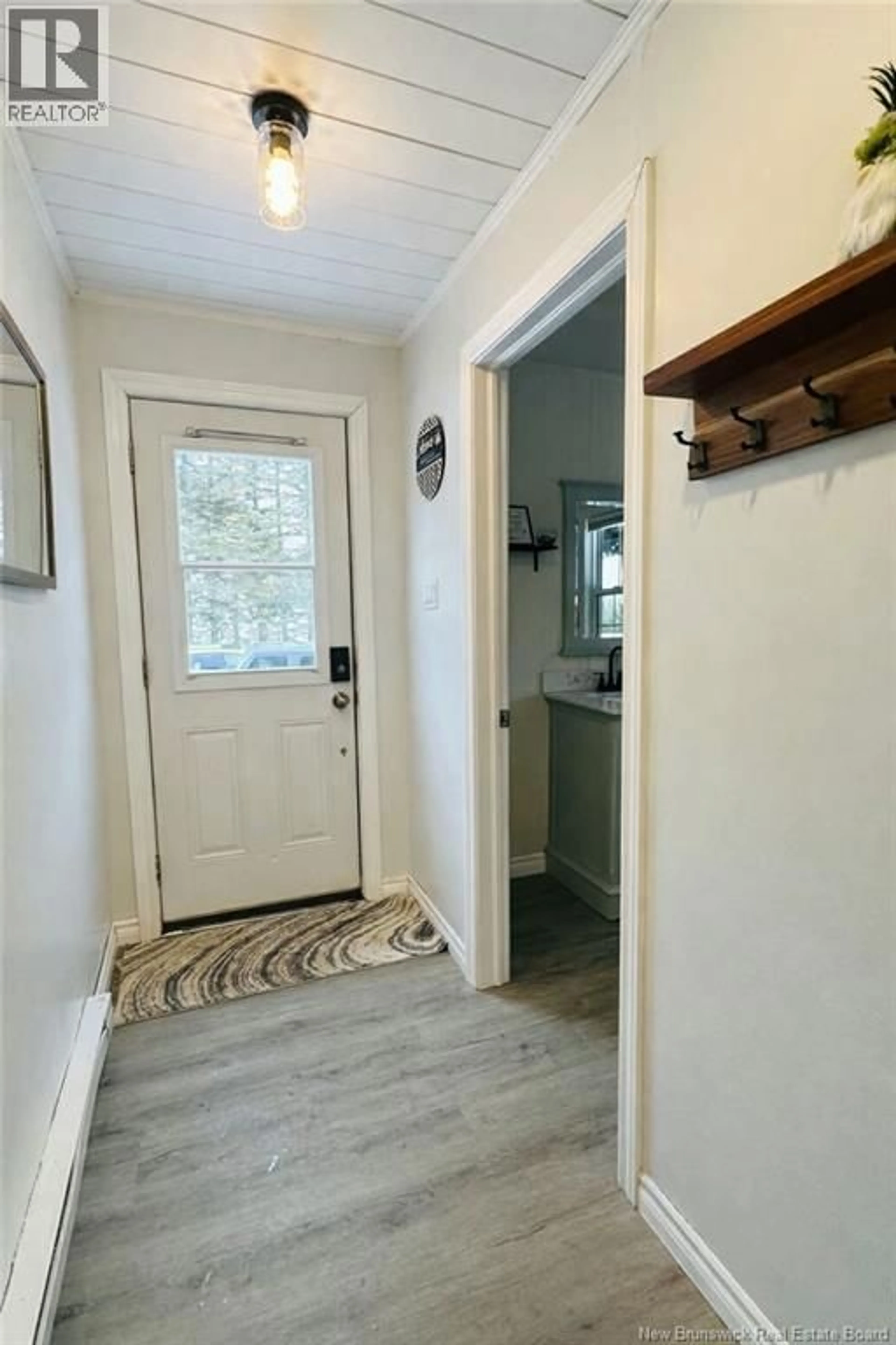 Indoor entryway for 25 JOHNSTON ROAD, Lansdowne New Brunswick E7L4K3