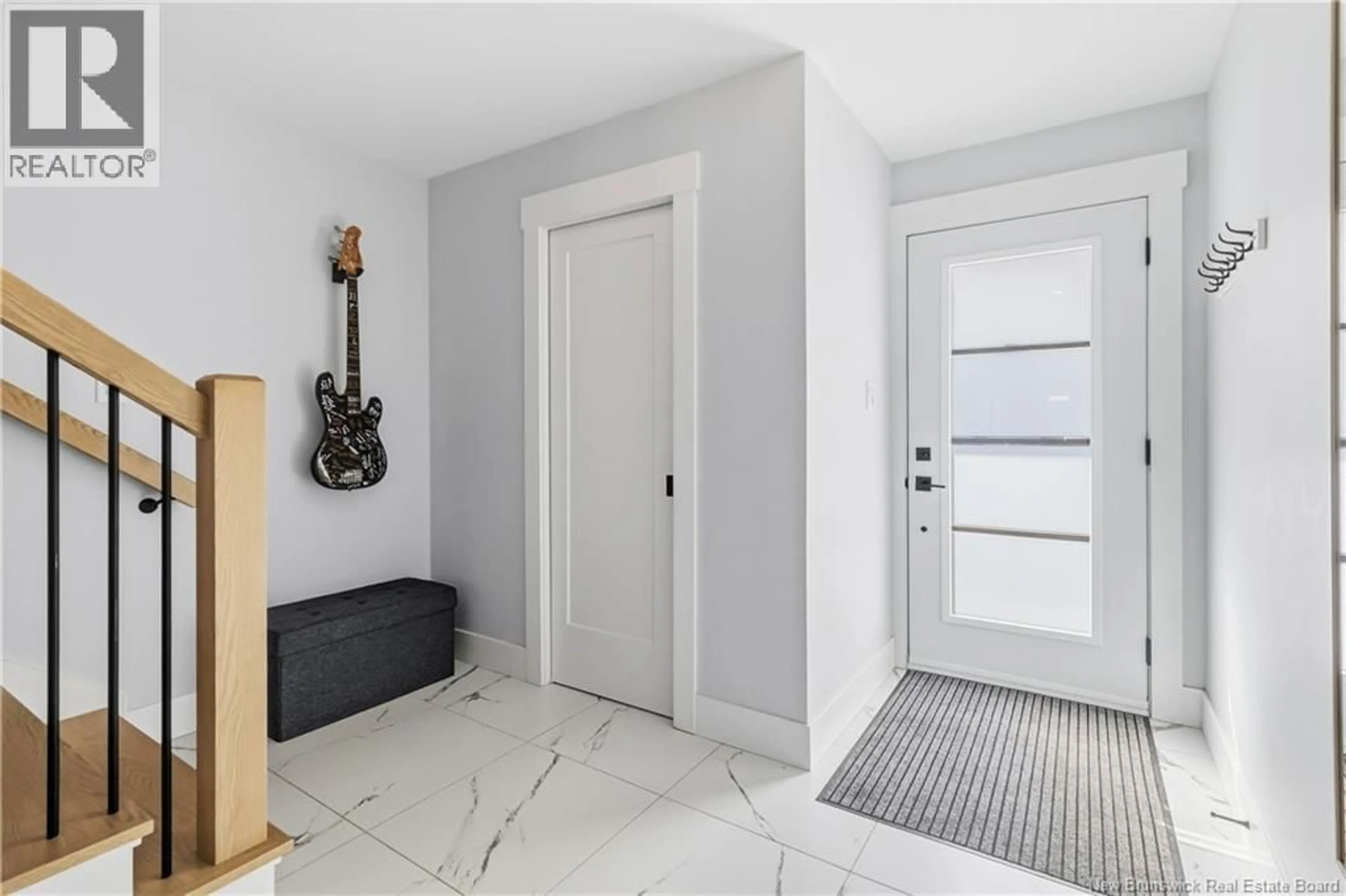 Indoor entryway for 209 NORBERT, Dieppe New Brunswick E1A9Y9