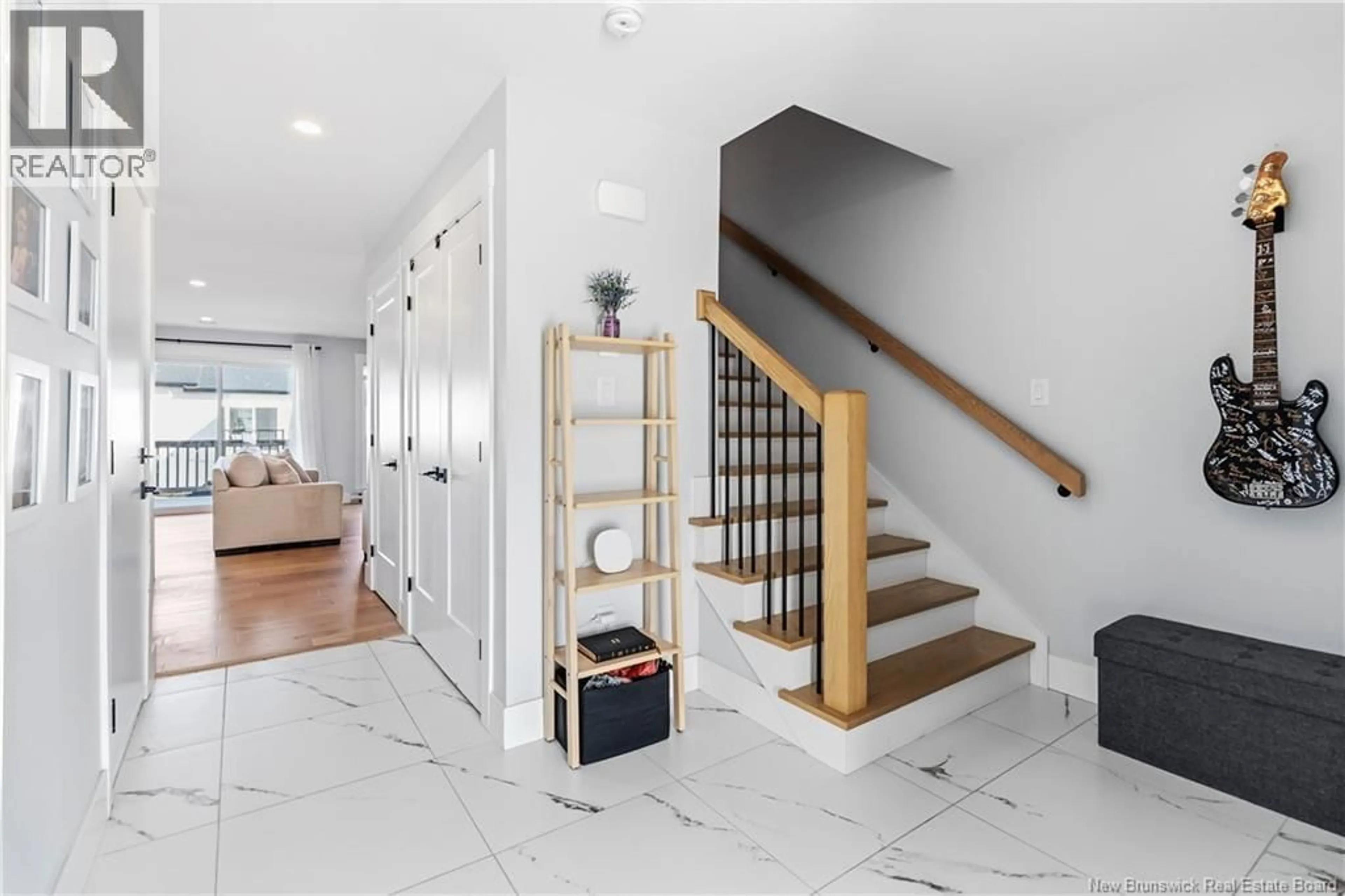 Indoor entryway for 209 NORBERT, Dieppe New Brunswick E1A9Y9