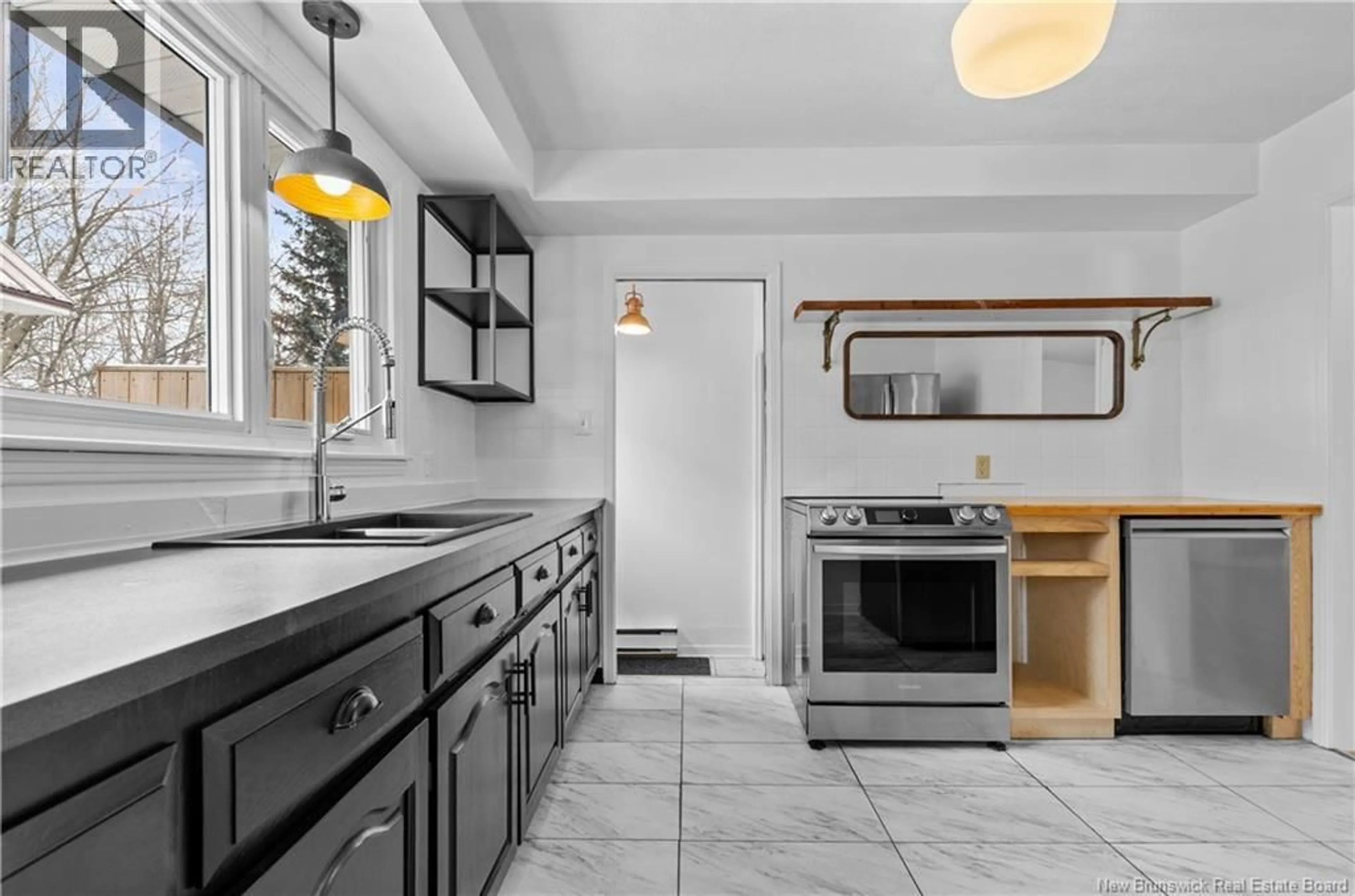 Unknown for 520 ABERDEEN STREET, Fredericton New Brunswick E3B1S3