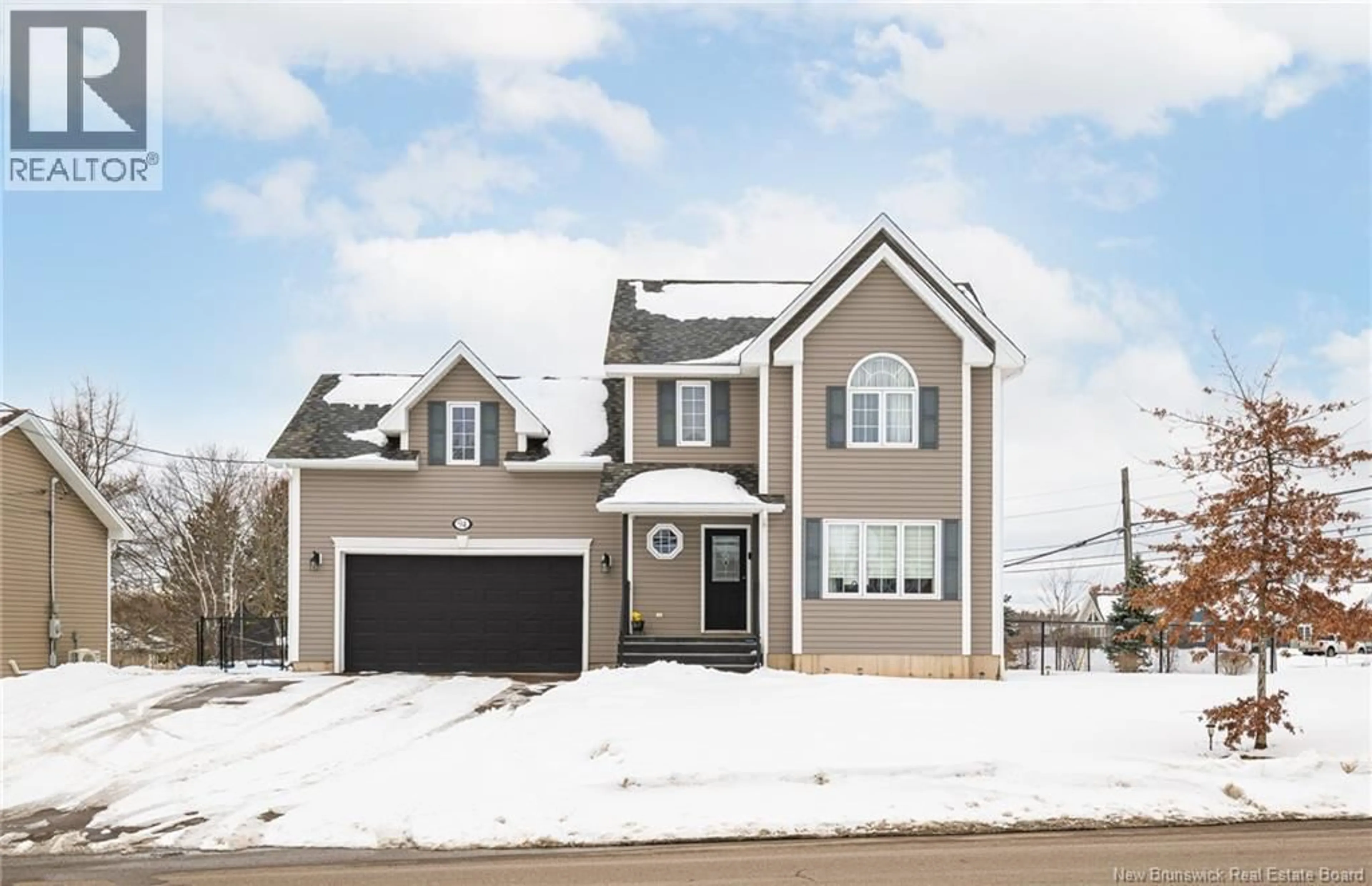 Home with vinyl exterior material, street for 94 PEBBLE CREEK WAY, Moncton New Brunswick E1E0C8