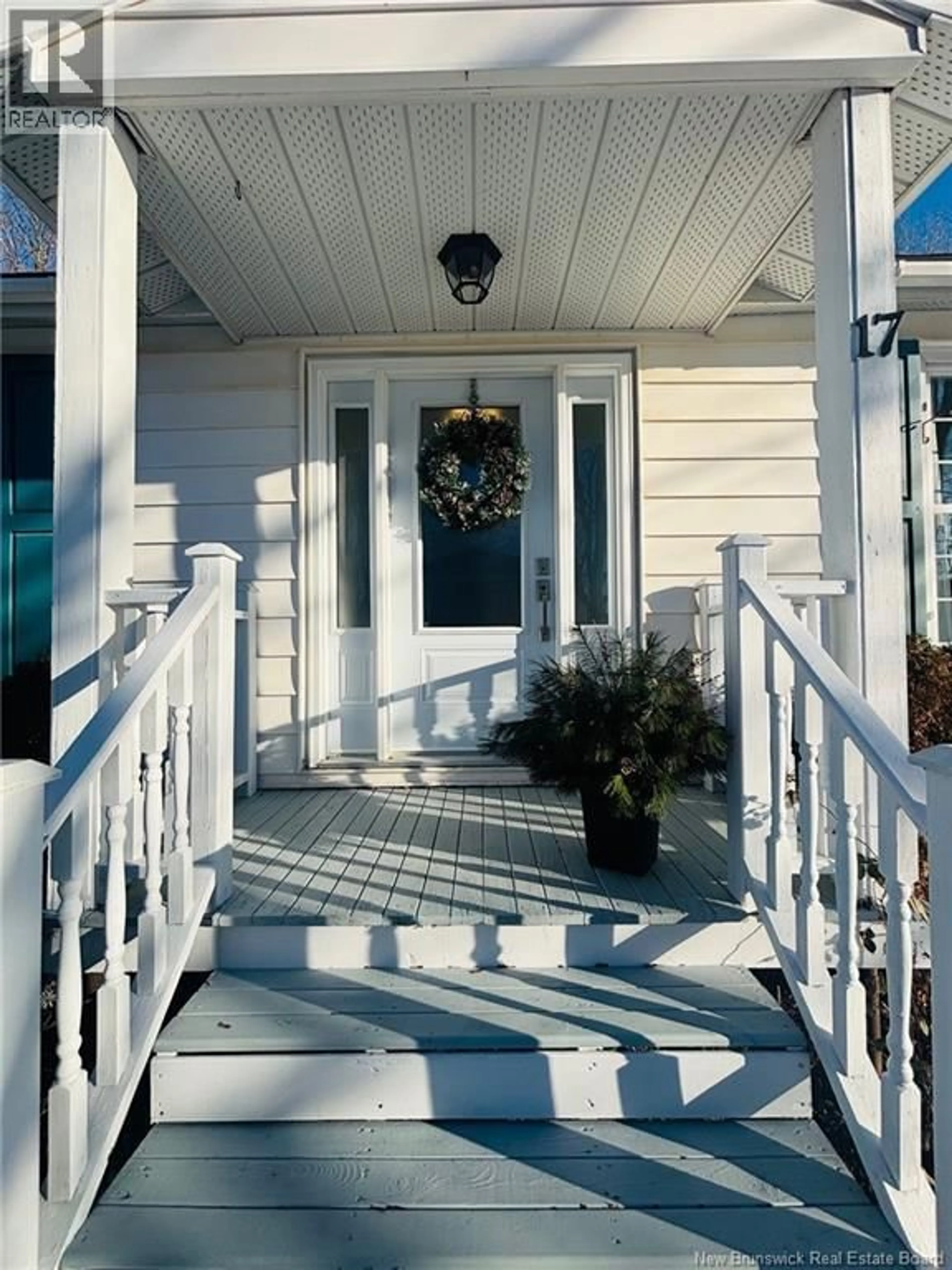 Indoor entryway for 17 PORTER STREET, St. Stephen New Brunswick E3L2M8