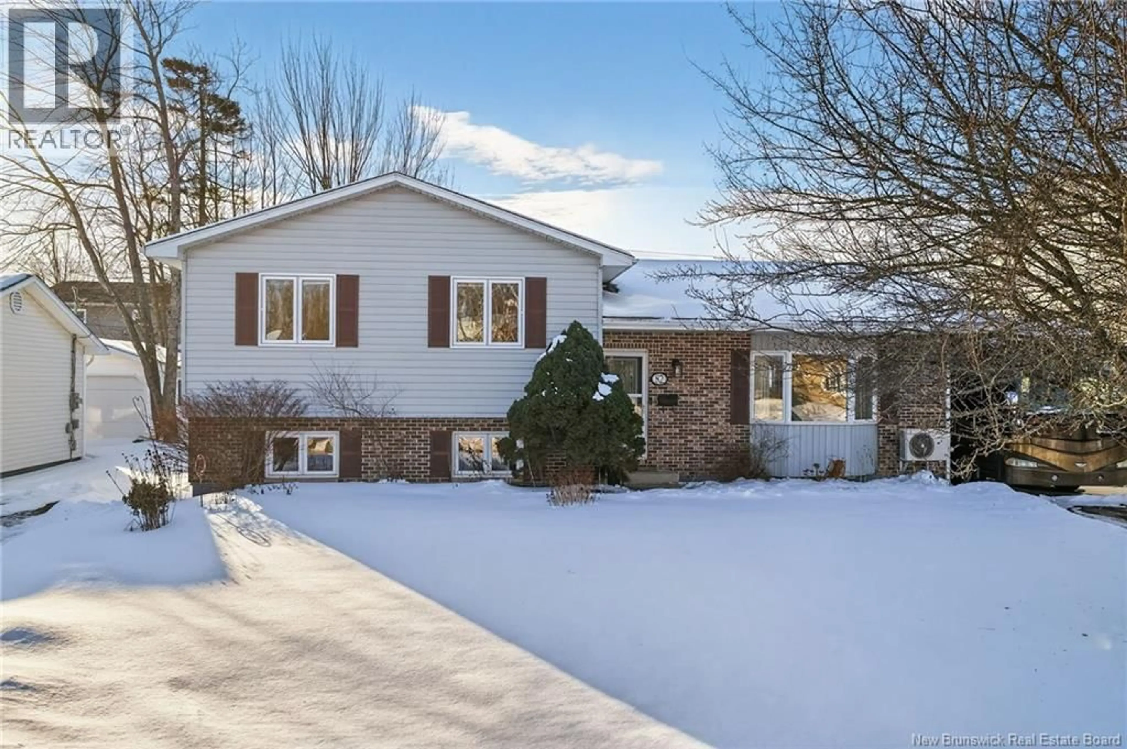 Unknown for 82 CRESTWOOD DRIVE, Moncton New Brunswick E1C9E4