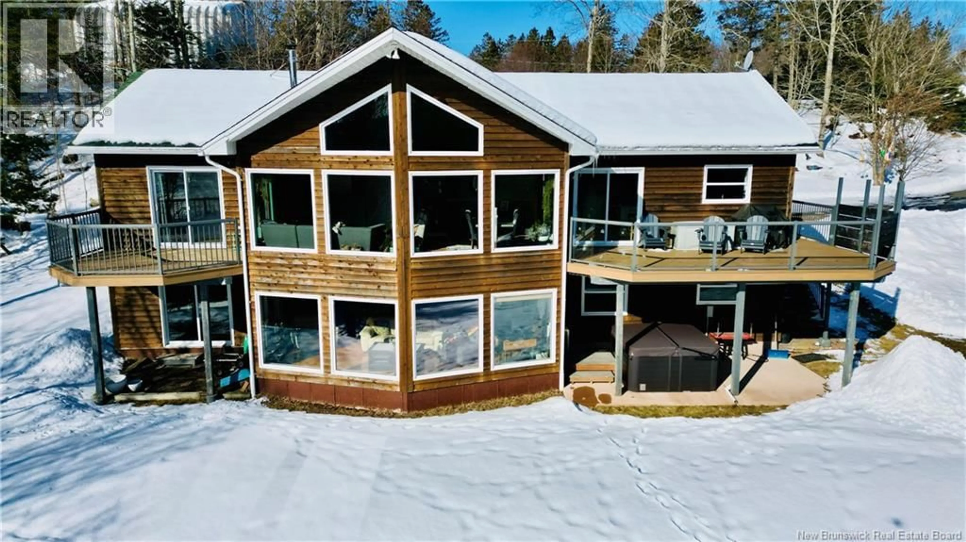 A pic from outside/outdoor area/front of a property/back of a property/a pic from drone, water/lake/river/ocean view for 17 BELL AVENUE, Darlings Island New Brunswick E5N6R5