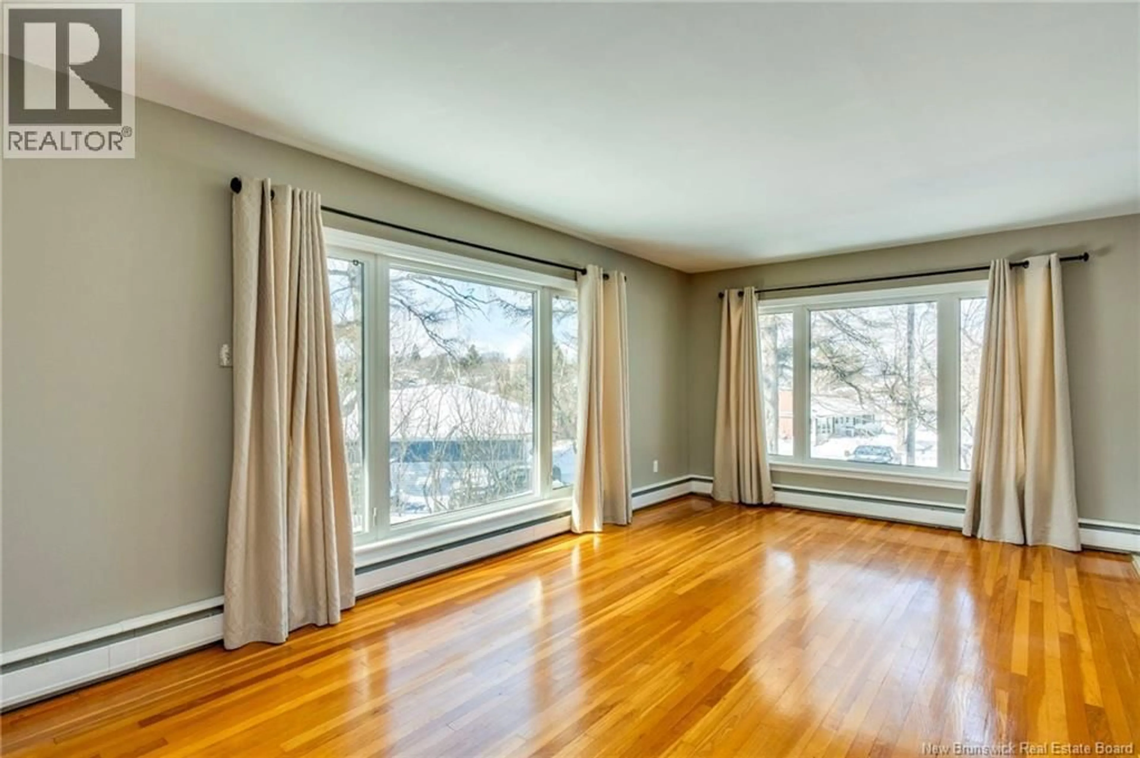A pic of a room for 80 OAK TERRACE, Saint John New Brunswick E2M4N1