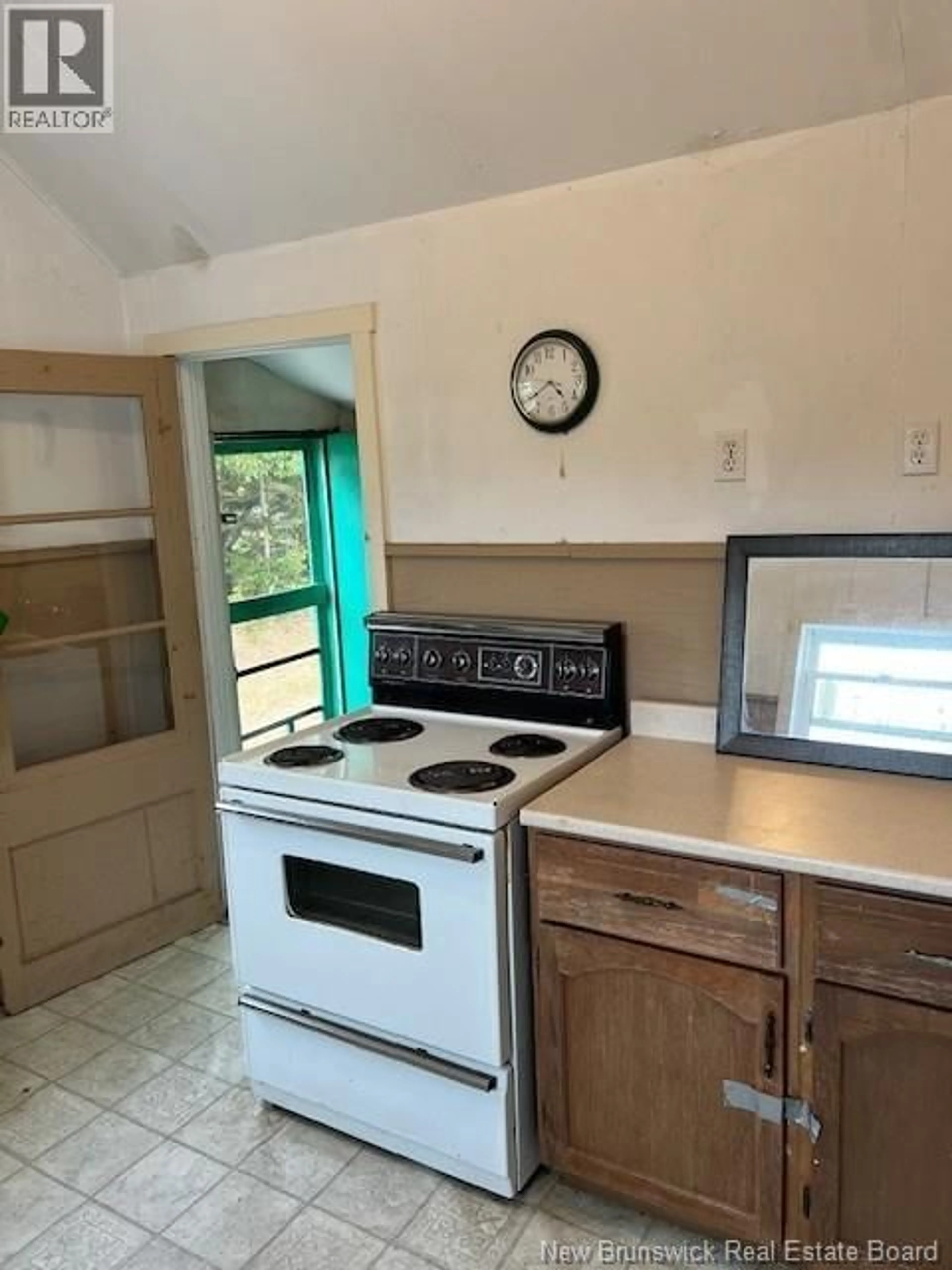 Standard kitchen, unknown for 7 ISLANDVIEW LANE, Summerville New Brunswick E5S1V9