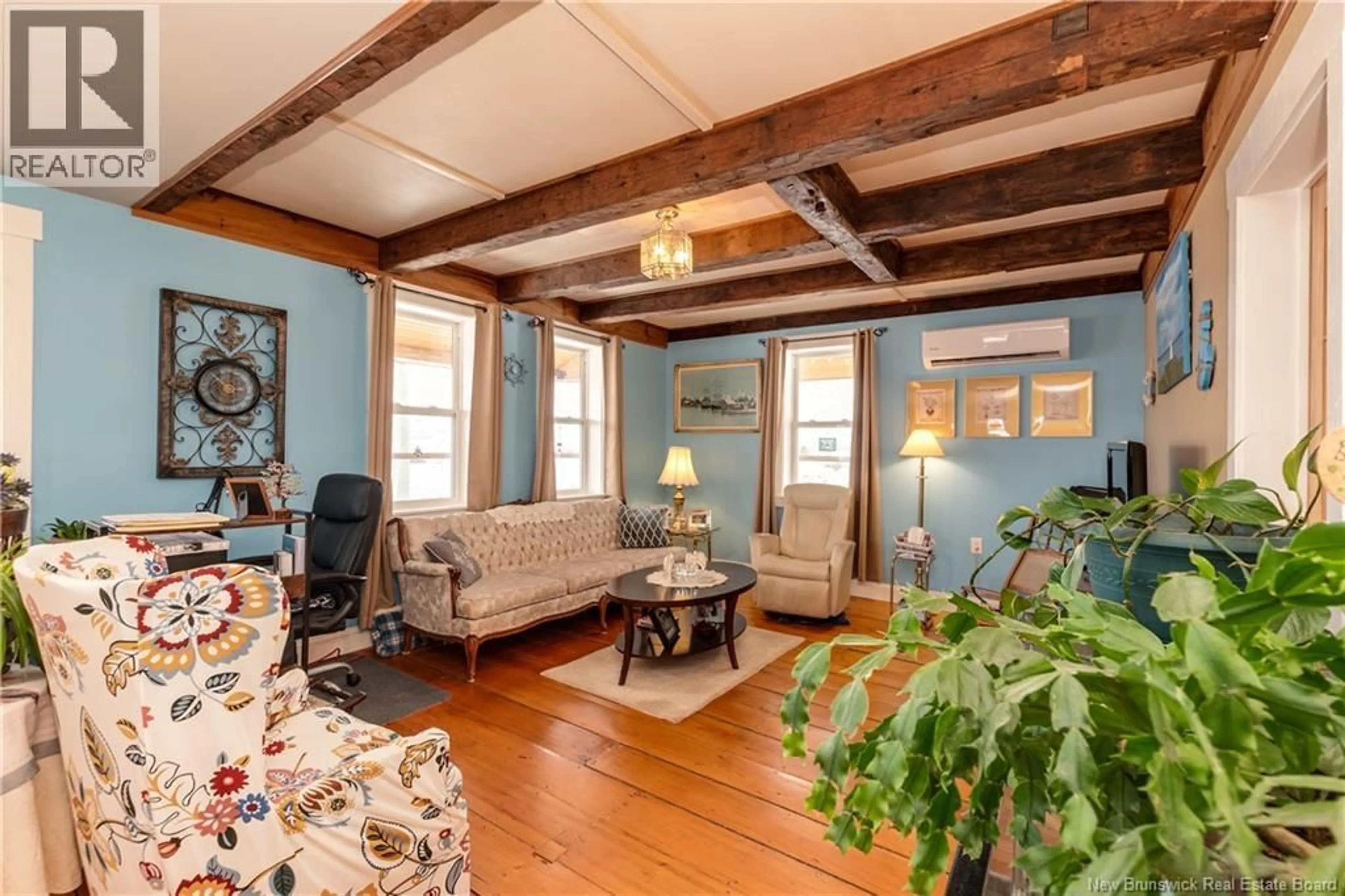 Living room with furniture, unknown for 186 MARY'S POINT ROAD, Harvey Bank New Brunswick E4H2N2