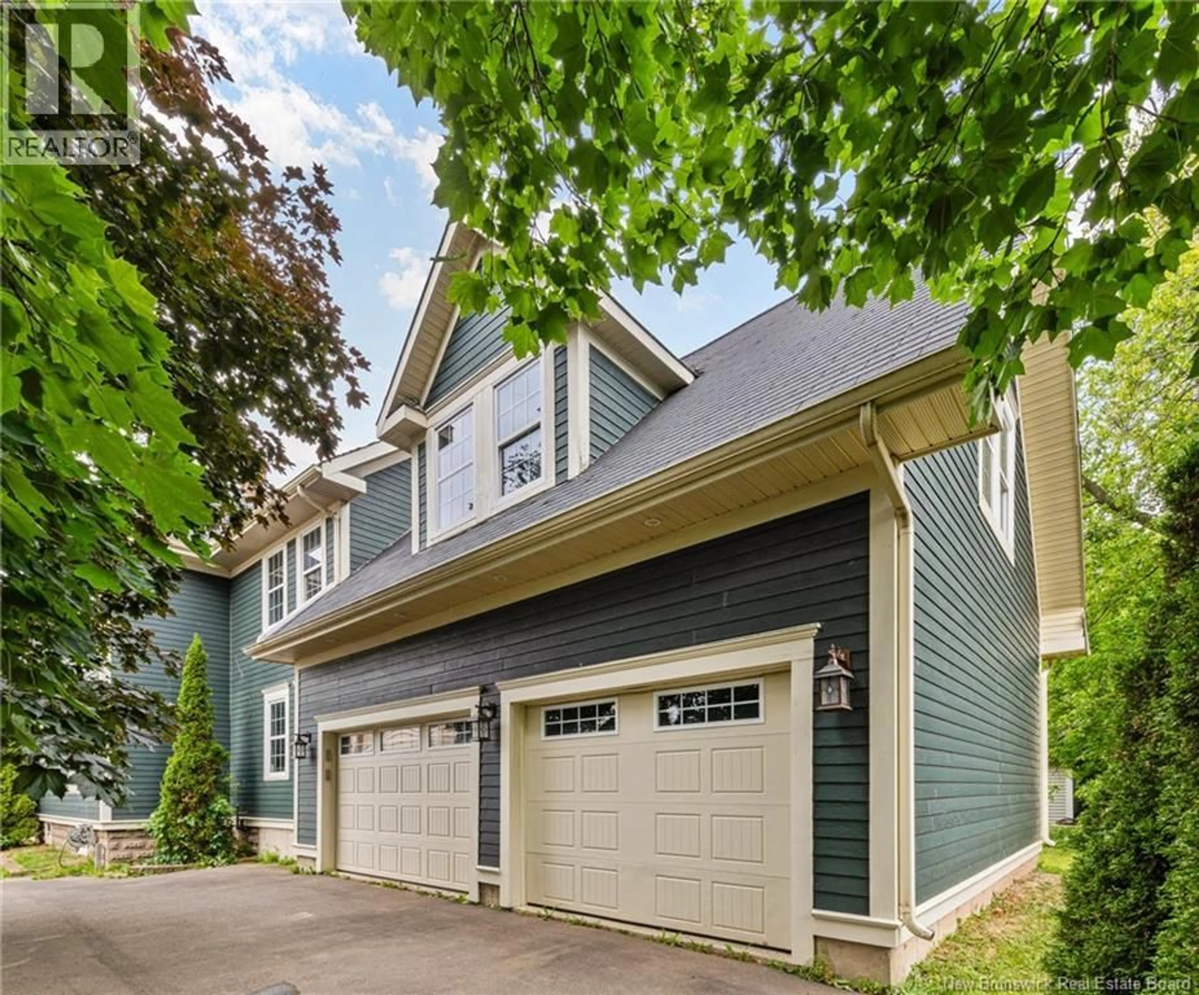 Home with vinyl exterior material, street for 29 NORWOOD AVENUE, Moncton New Brunswick E1C6L8