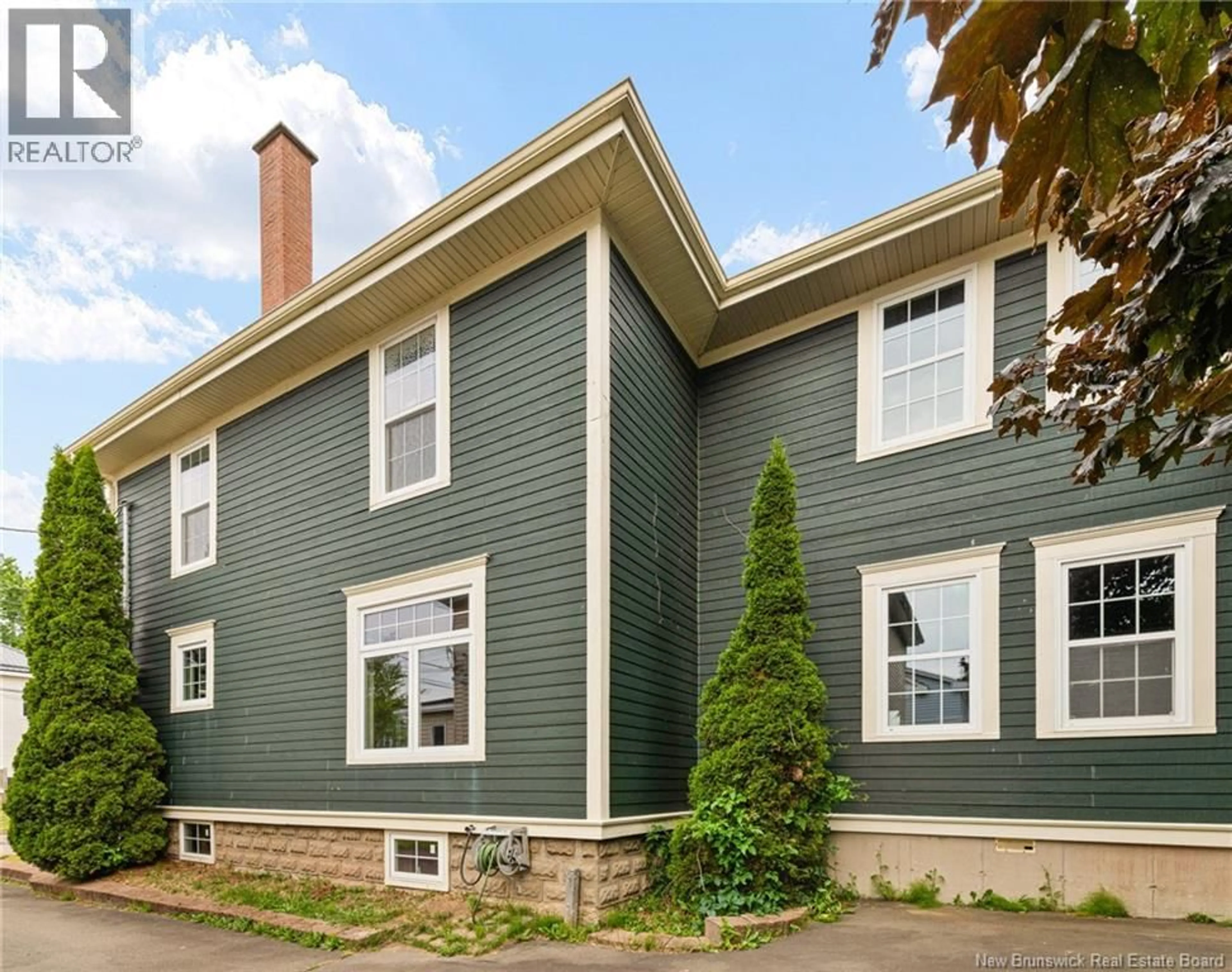 Home with vinyl exterior material, street for 29 NORWOOD AVENUE, Moncton New Brunswick E1C6L8