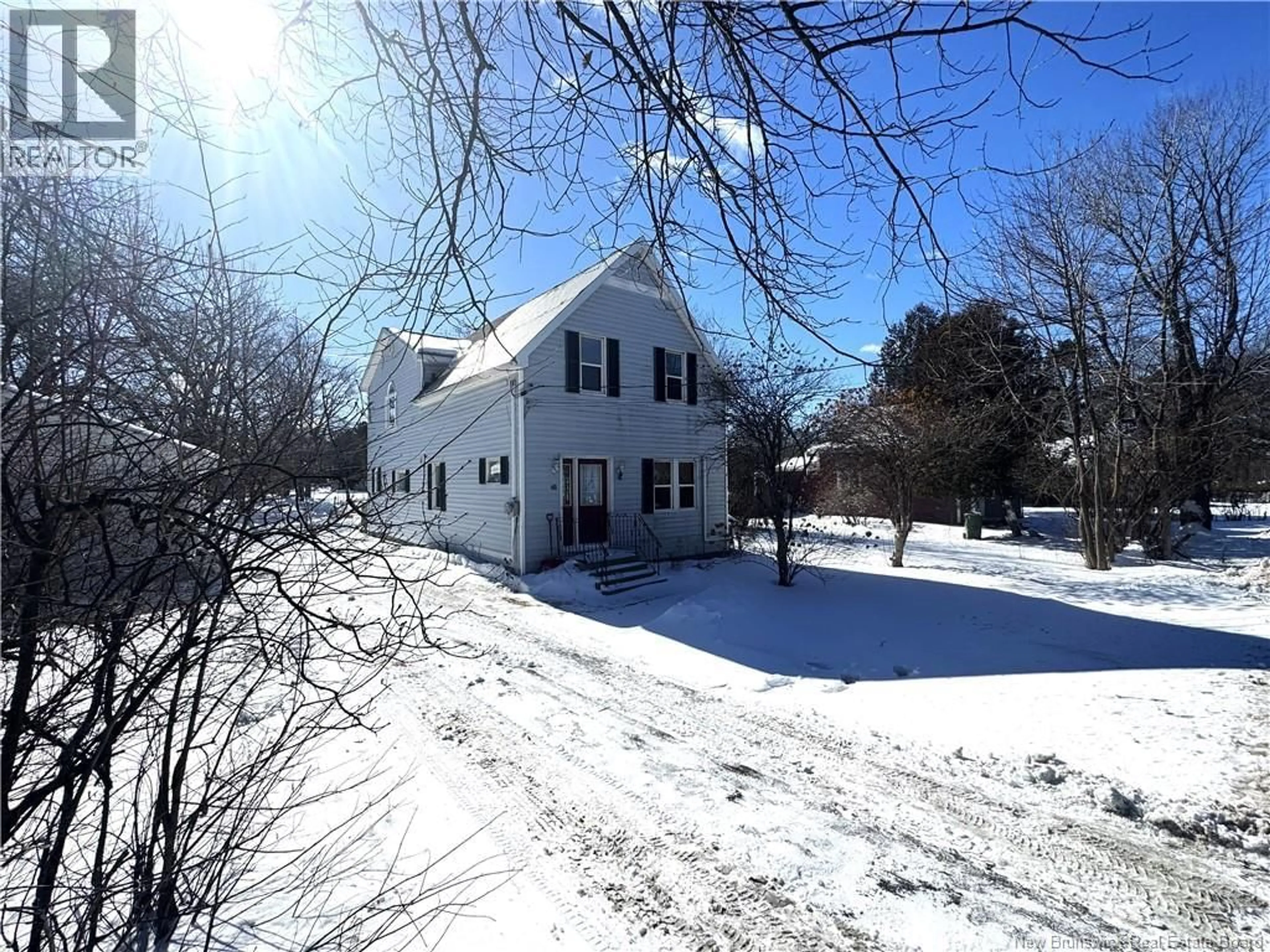 A pic from outside/outdoor area/front of a property/back of a property/a pic from drone, street for 46 WATTERS DRIVE, Fredericton New Brunswick E3A3T1