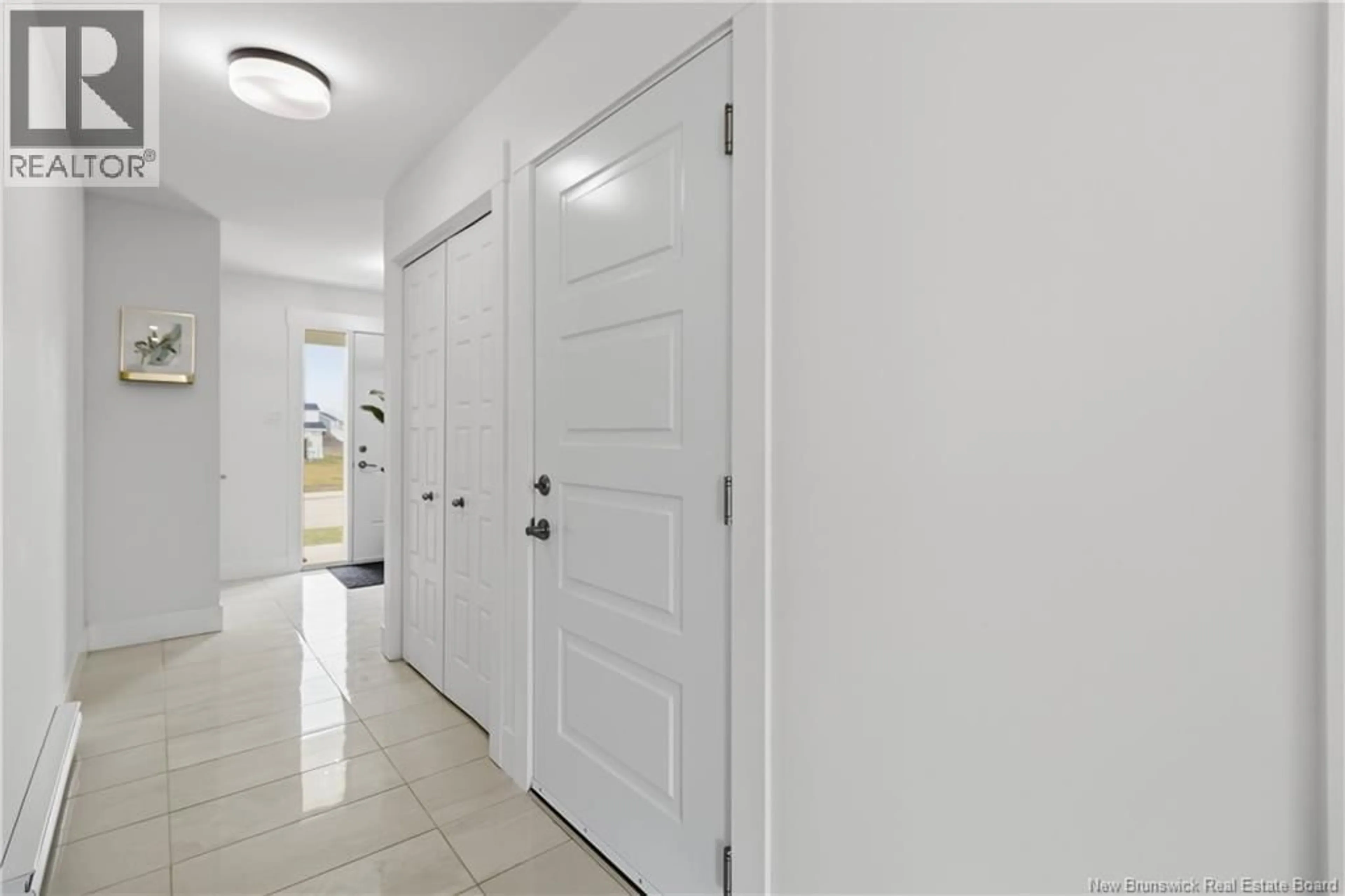 Indoor entryway for 199 RUNNEYMEADE ROAD, Riverview New Brunswick E1B0T7