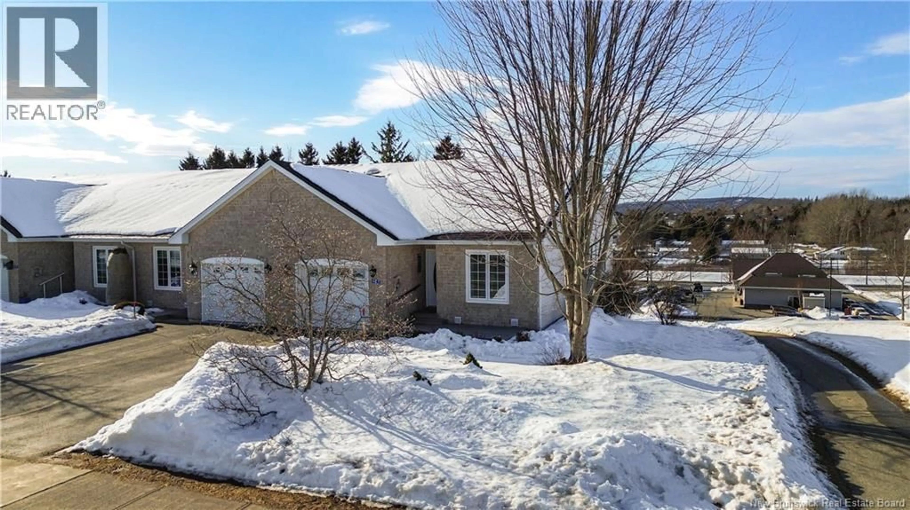 A pic from outside/outdoor area/front of a property/back of a property/a pic from drone, street for 121 DEMILLE COURT, Hampton New Brunswick E5N2E5