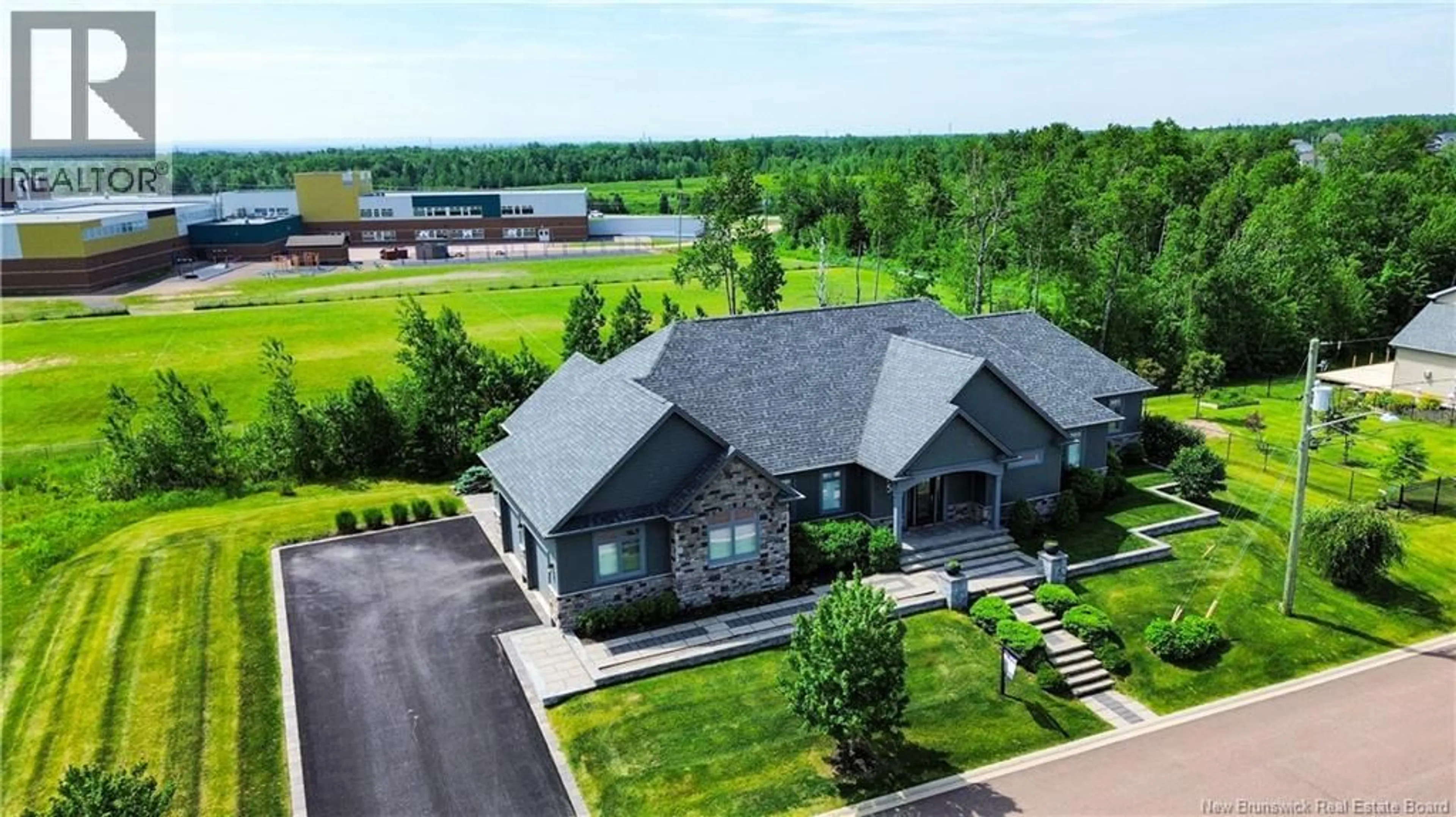 A pic from outside/outdoor area/front of a property/back of a property/a pic from drone, building for 75 ALBION STREET, Moncton New Brunswick E1G0Z2