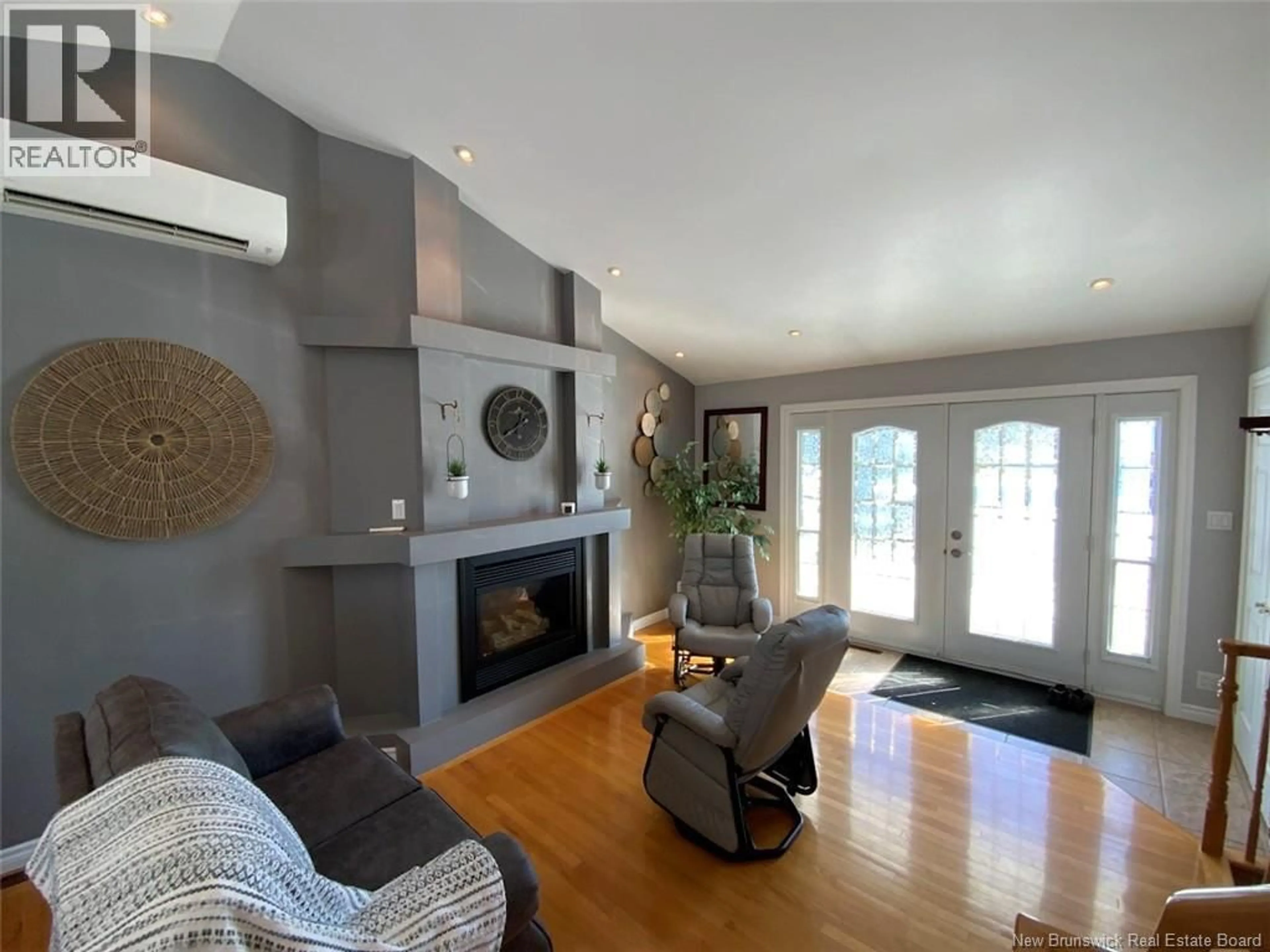 Living room with furniture, unknown for 21 LORD AVENUE, Saint-Basile New Brunswick E7C1C4