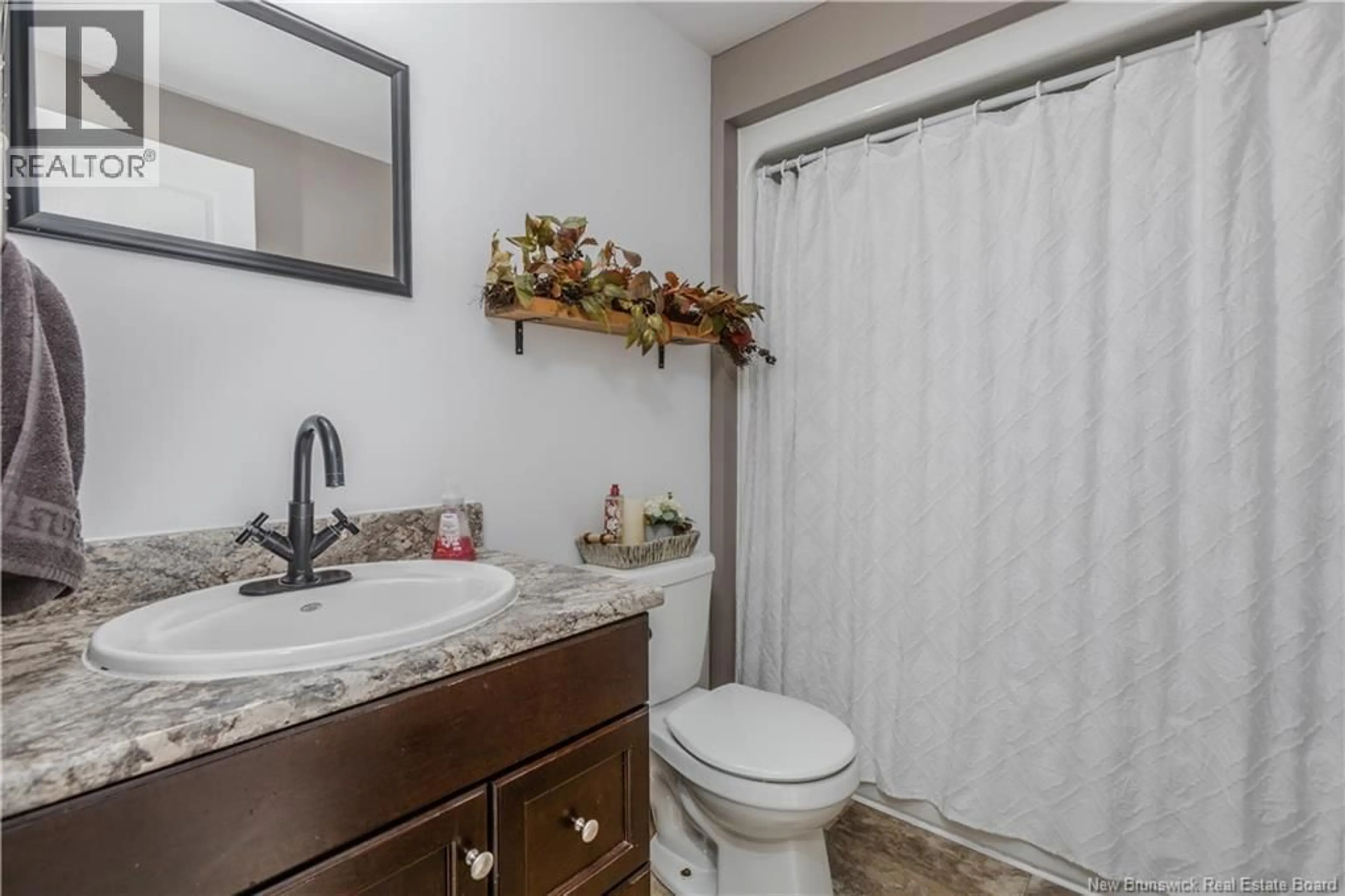 Standard bathroom, ceramic/tile floor for 12 COATES MILLS NORTH, Sainte-Marie-De-Kent New Brunswick E4S1Y1