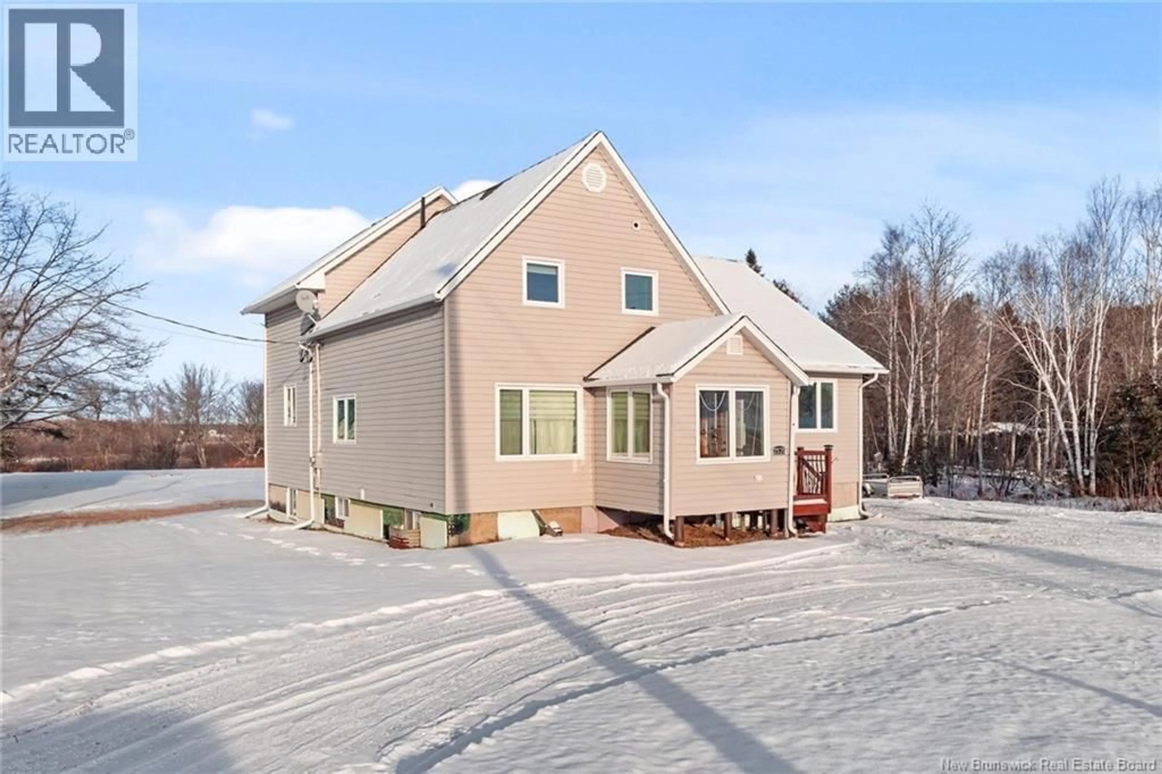 Unknown for 2535 ROUTE 102, Lincoln New Brunswick E3B7E6