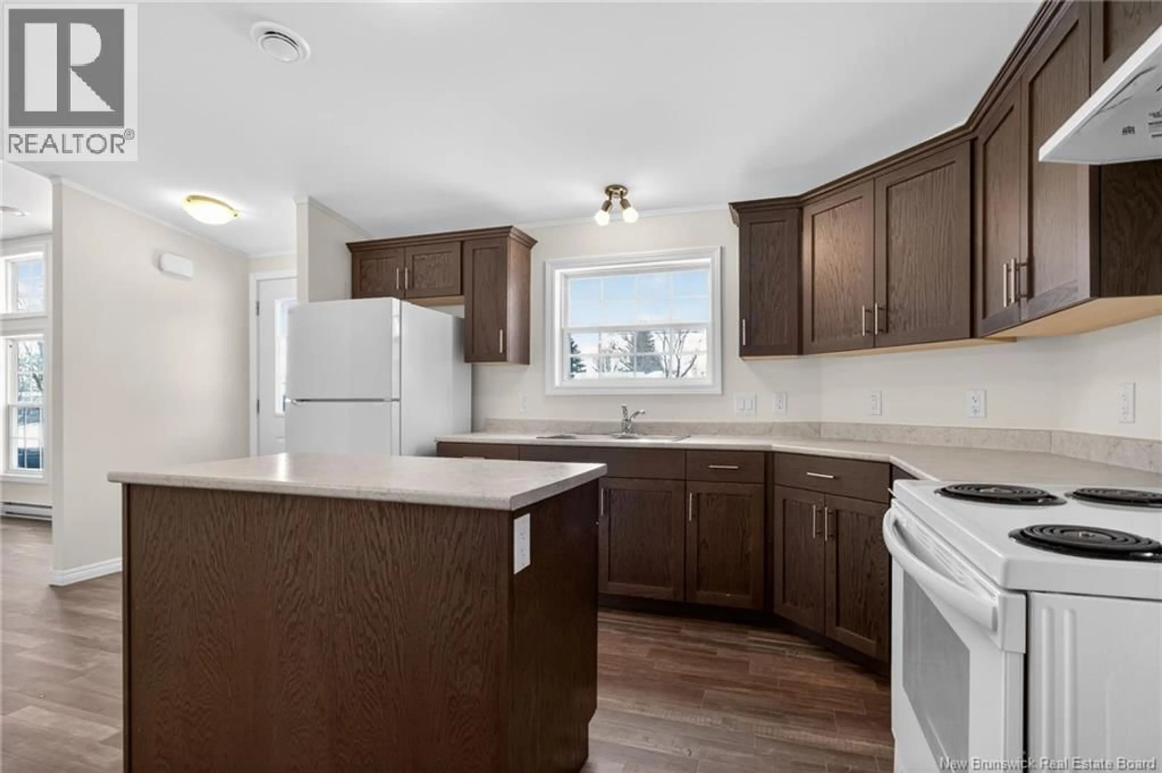 Standard kitchen, unknown for 8 CHICKADEE STREET, Moncton New Brunswick E1H2V4