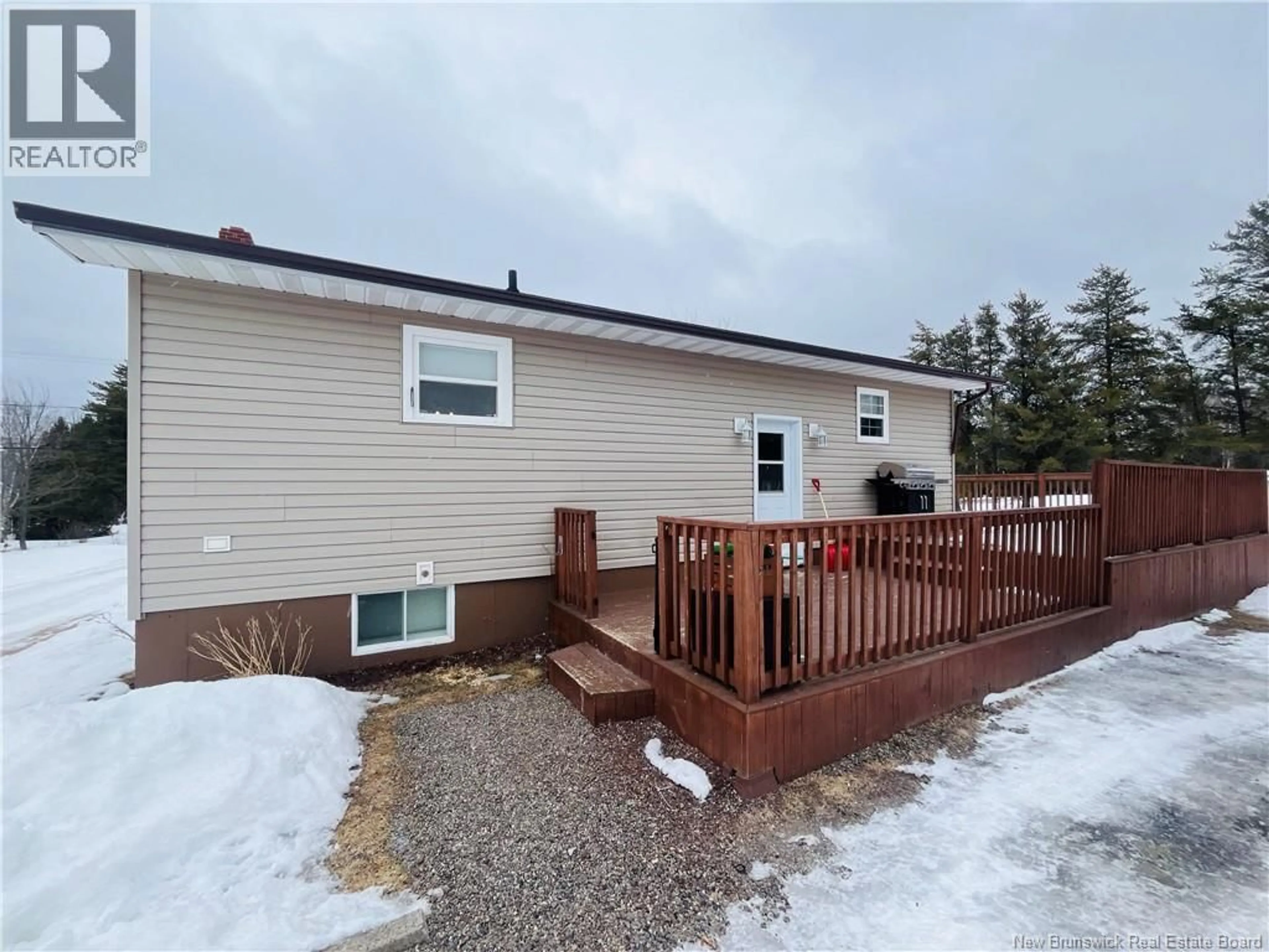 Home with vinyl exterior material, unknown for 55 ISLANDVIEW DRIVE, Miramichi New Brunswick E1N6B5