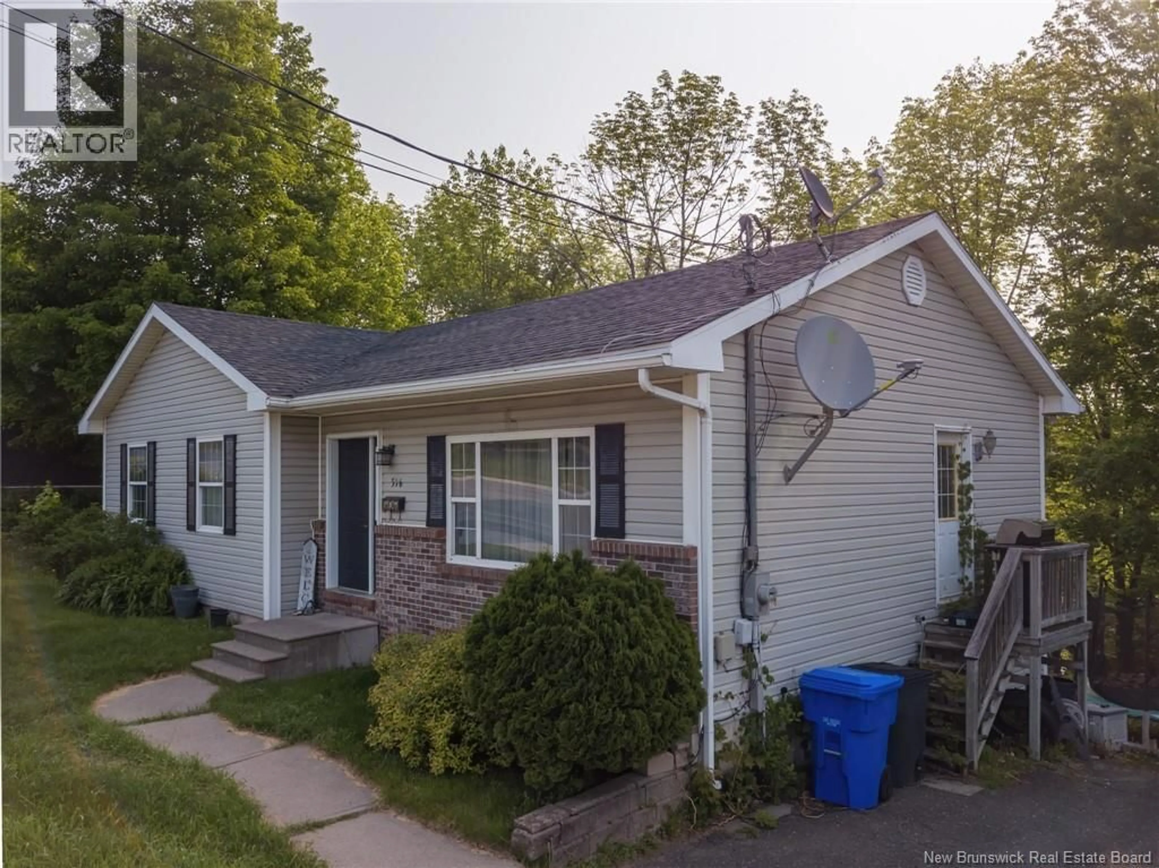 Unknown for 316 MILLTOWN BOULEVARD, St. Stephen New Brunswick E3L1H9