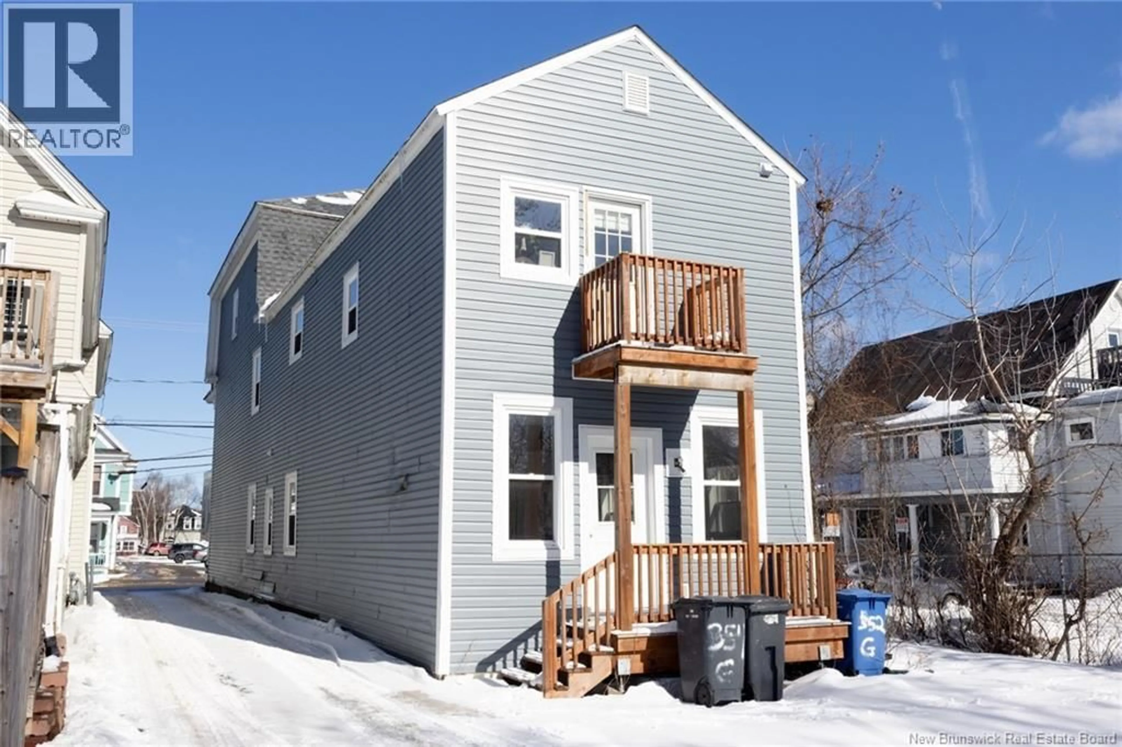 Home with vinyl exterior material, street for 352-354 GEORGE STREET, Fredericton New Brunswick E3B1J7