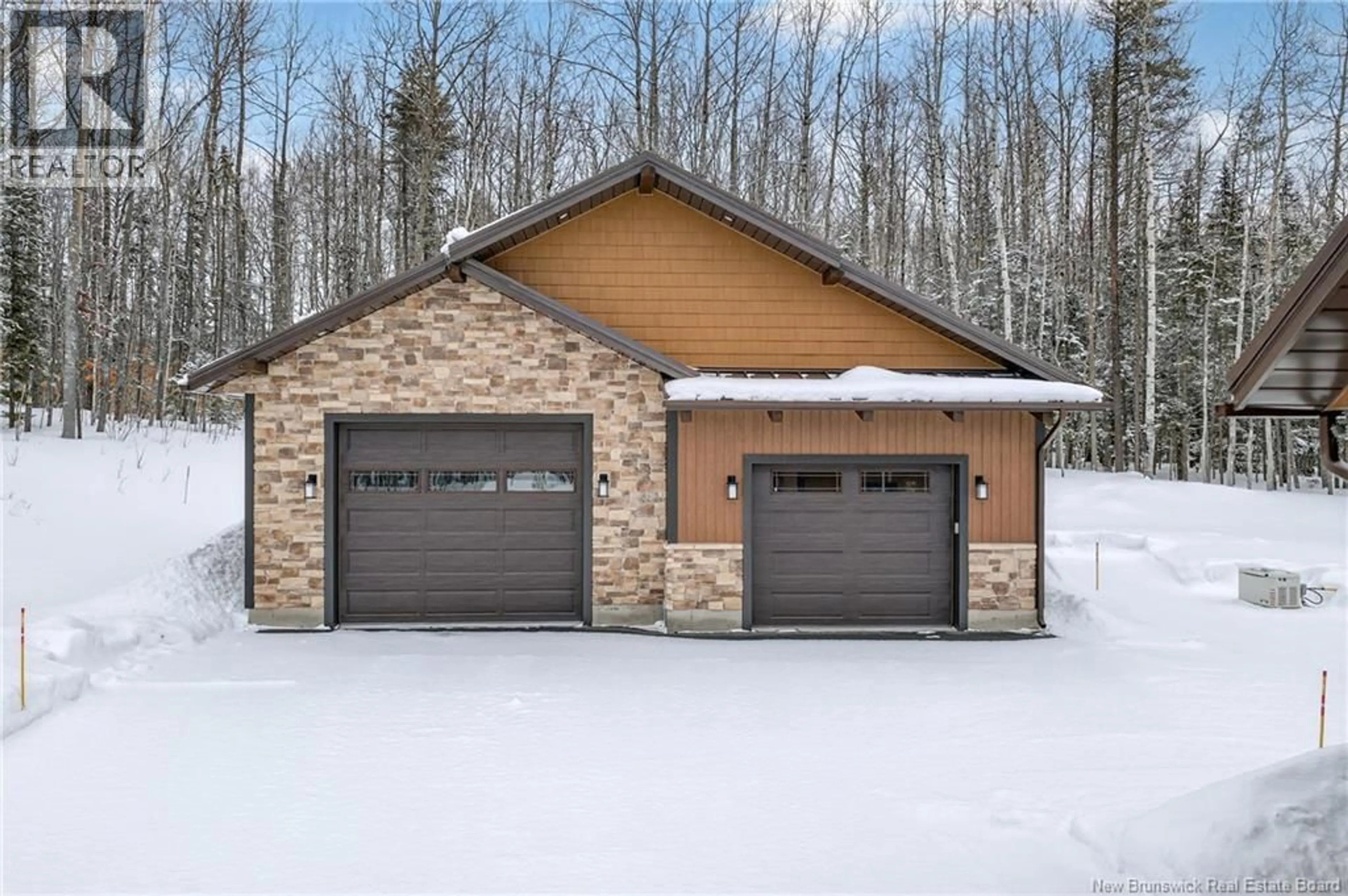 Indoor garage for 2460 ROUTE 160, Saint-Sauveur New Brunswick E8L1R8