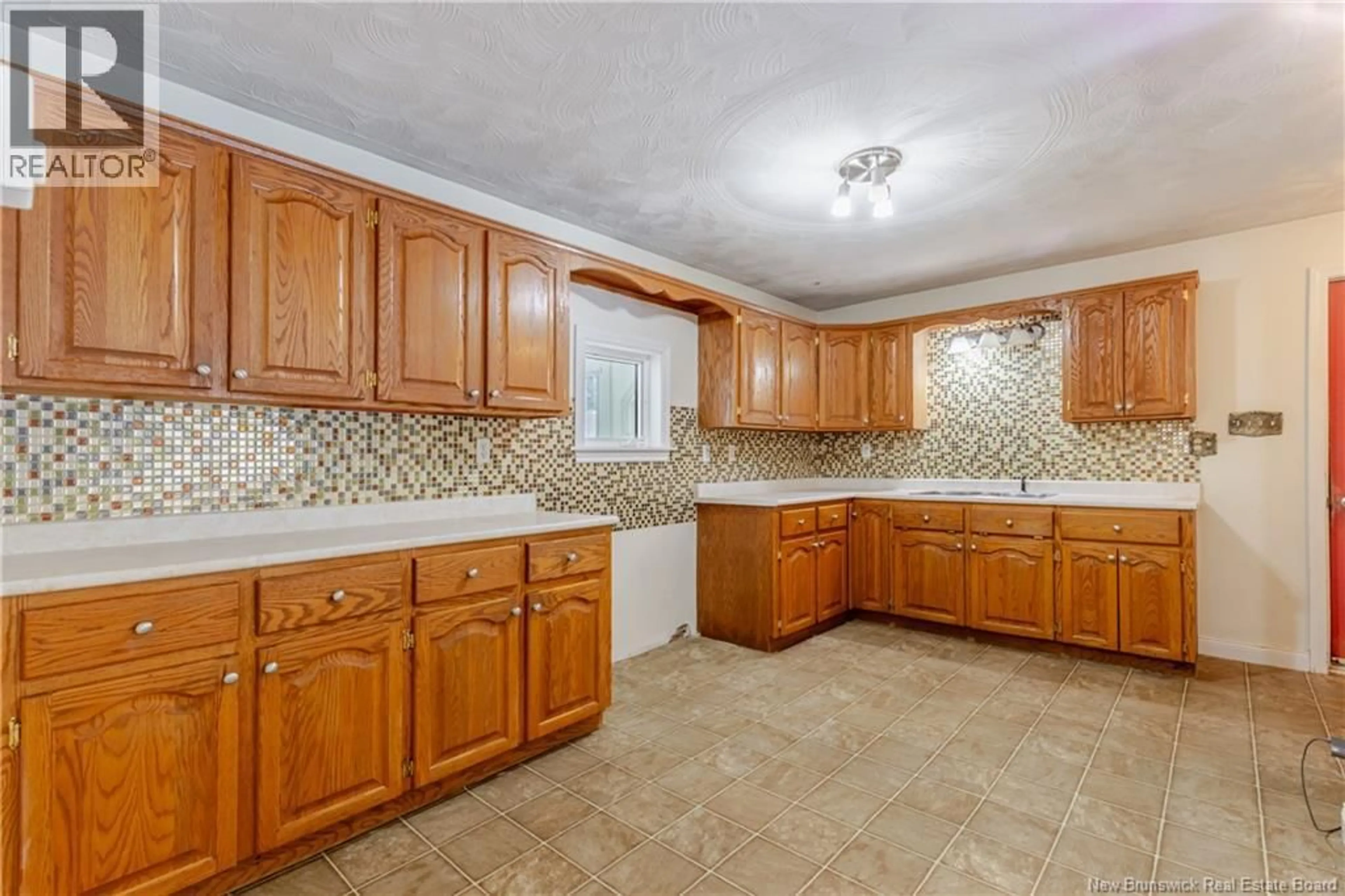 Unknown for 286 GREEENWOOD DRIVE, Fredericton New Brunswick E3A7C8