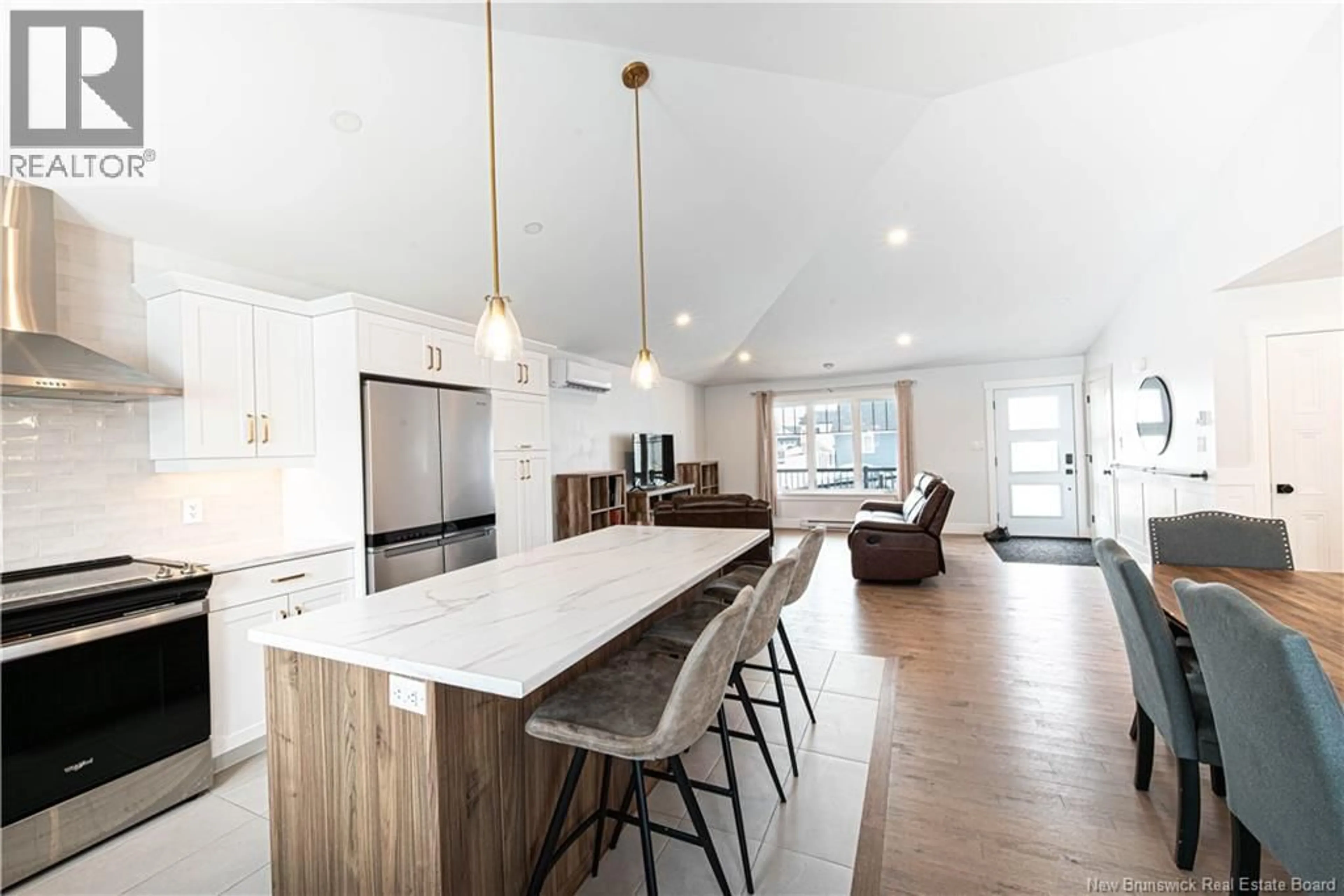 Open concept kitchen, unknown for 25 ROBERT STREET, Shediac New Brunswick E4P0K9