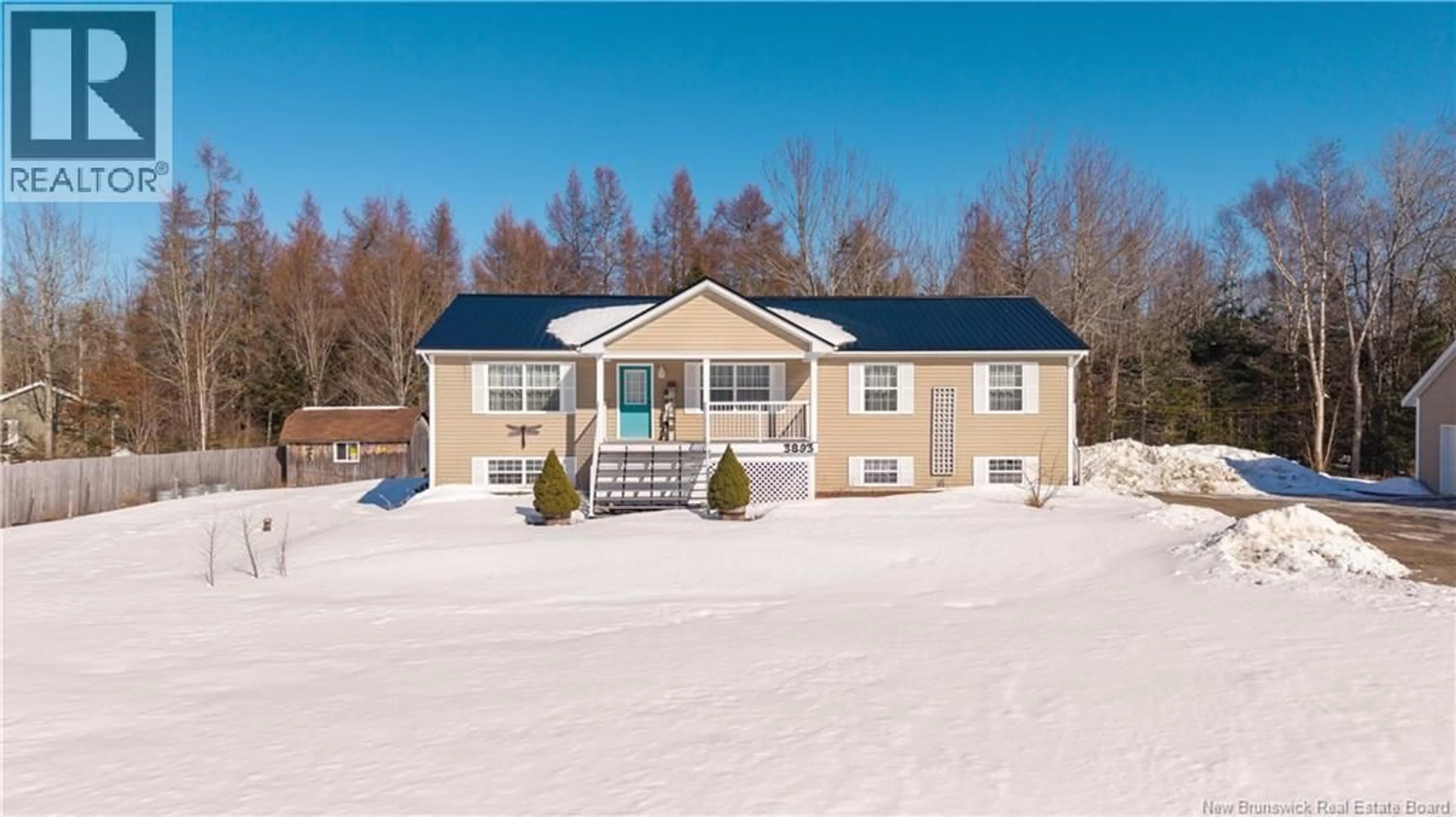 A pic from outside/outdoor area/front of a property/back of a property/a pic from drone, unknown for 3893 ROUTE 127, Bayside New Brunswick E5B2T3