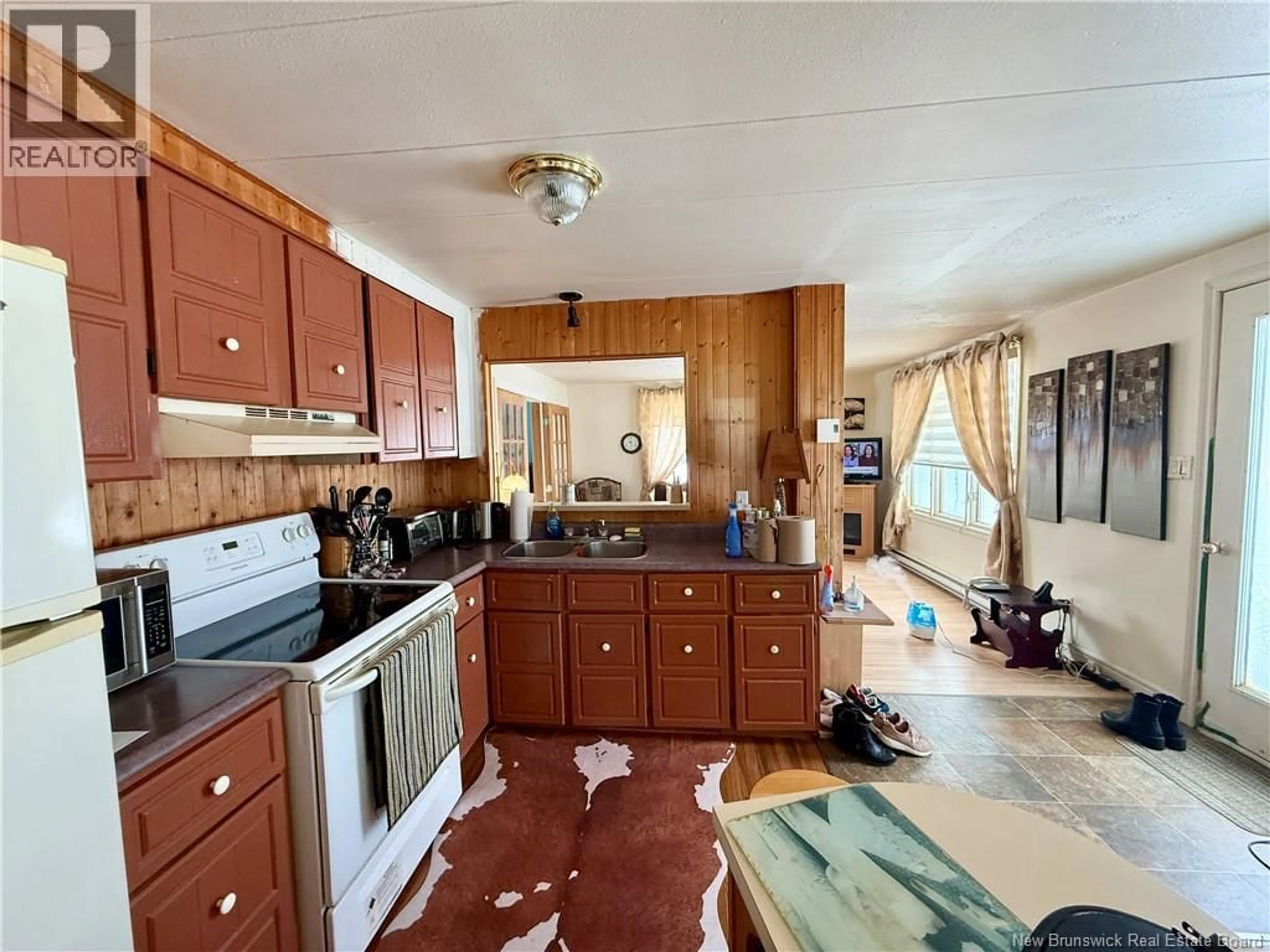 Standard kitchen, unknown for 125 ROUTE 134, Petit-Rocher New Brunswick E8J2G7