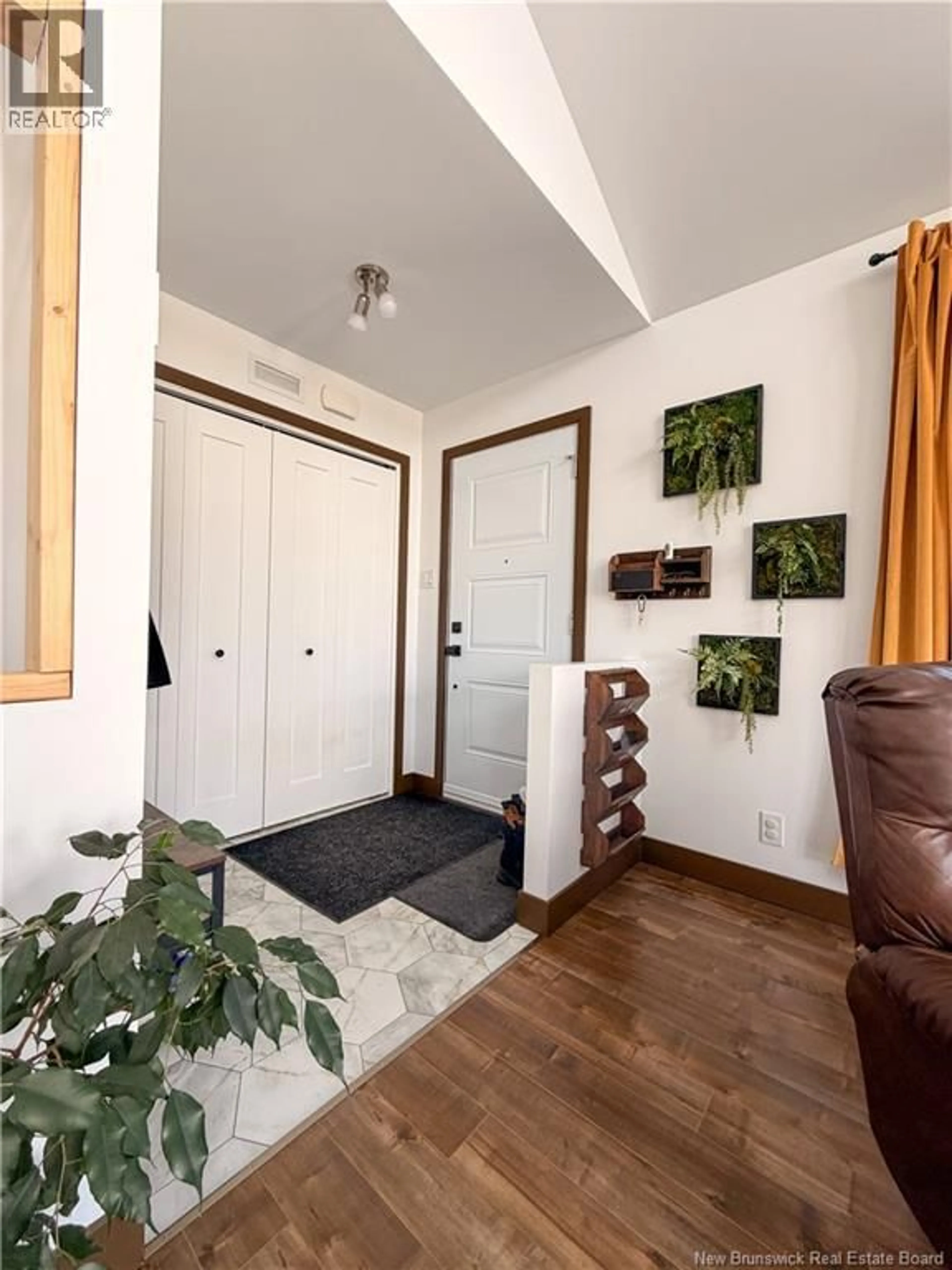 Indoor entryway for 225 PERRON ROAD, Val-D'amour New Brunswick E3N5L3