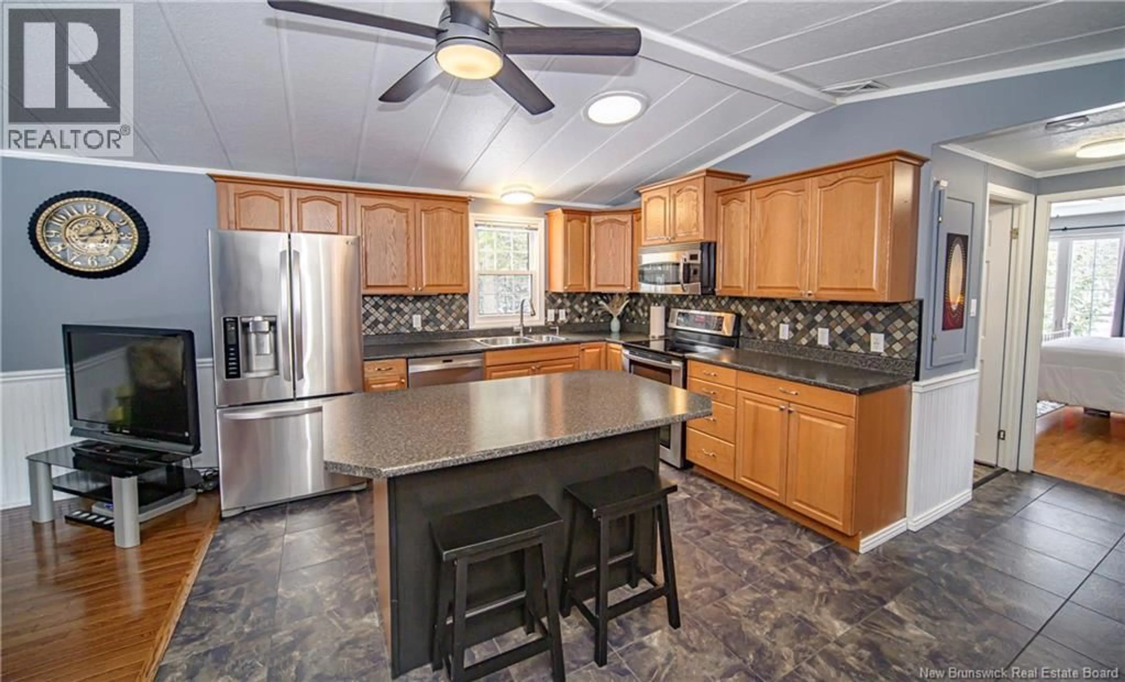 Unknown for 310 ROUTE 102, Burton New Brunswick E2V3C4