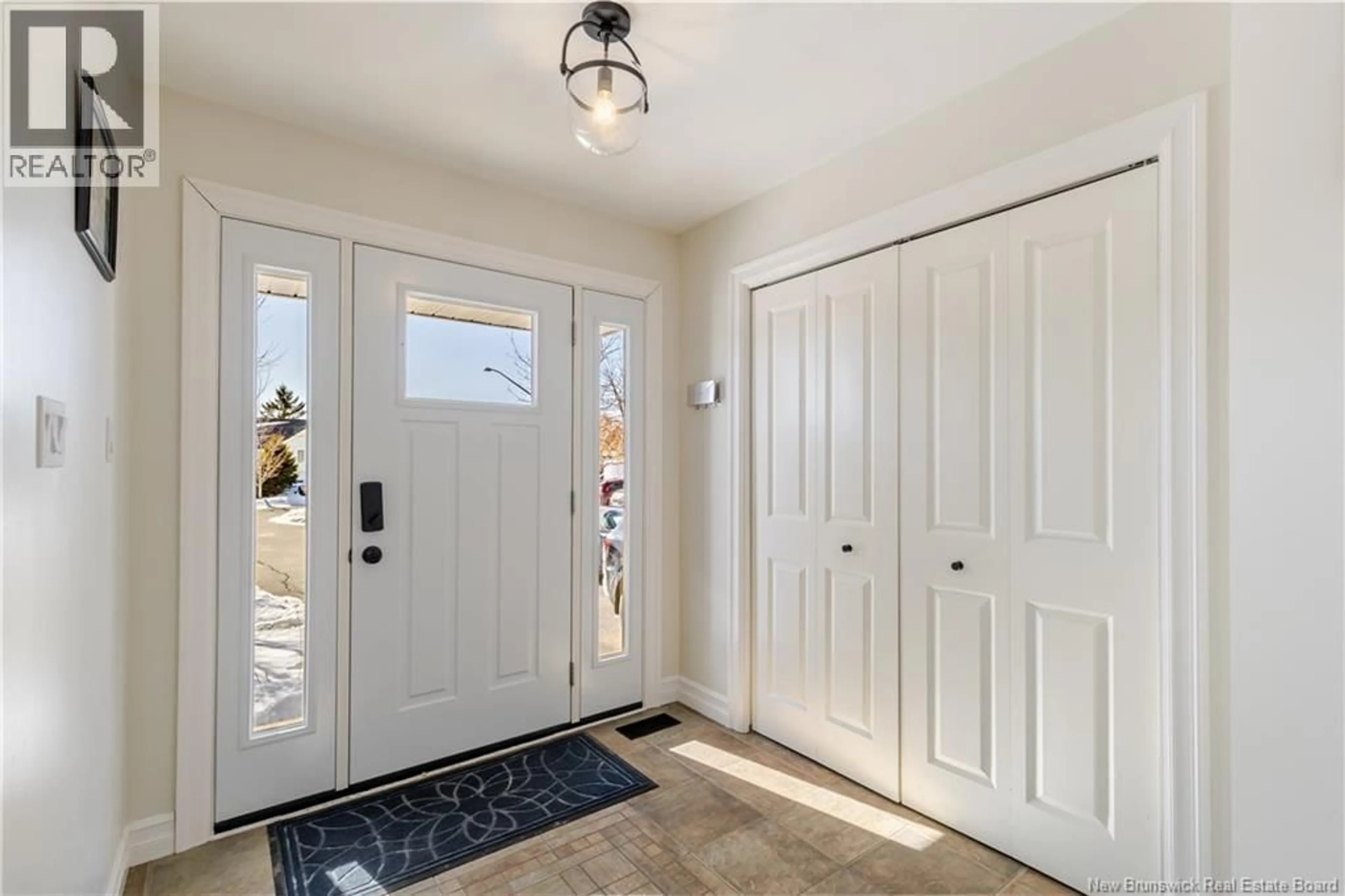 Indoor entryway for 17 BREWER COURT, Fredericton New Brunswick E3G0X6