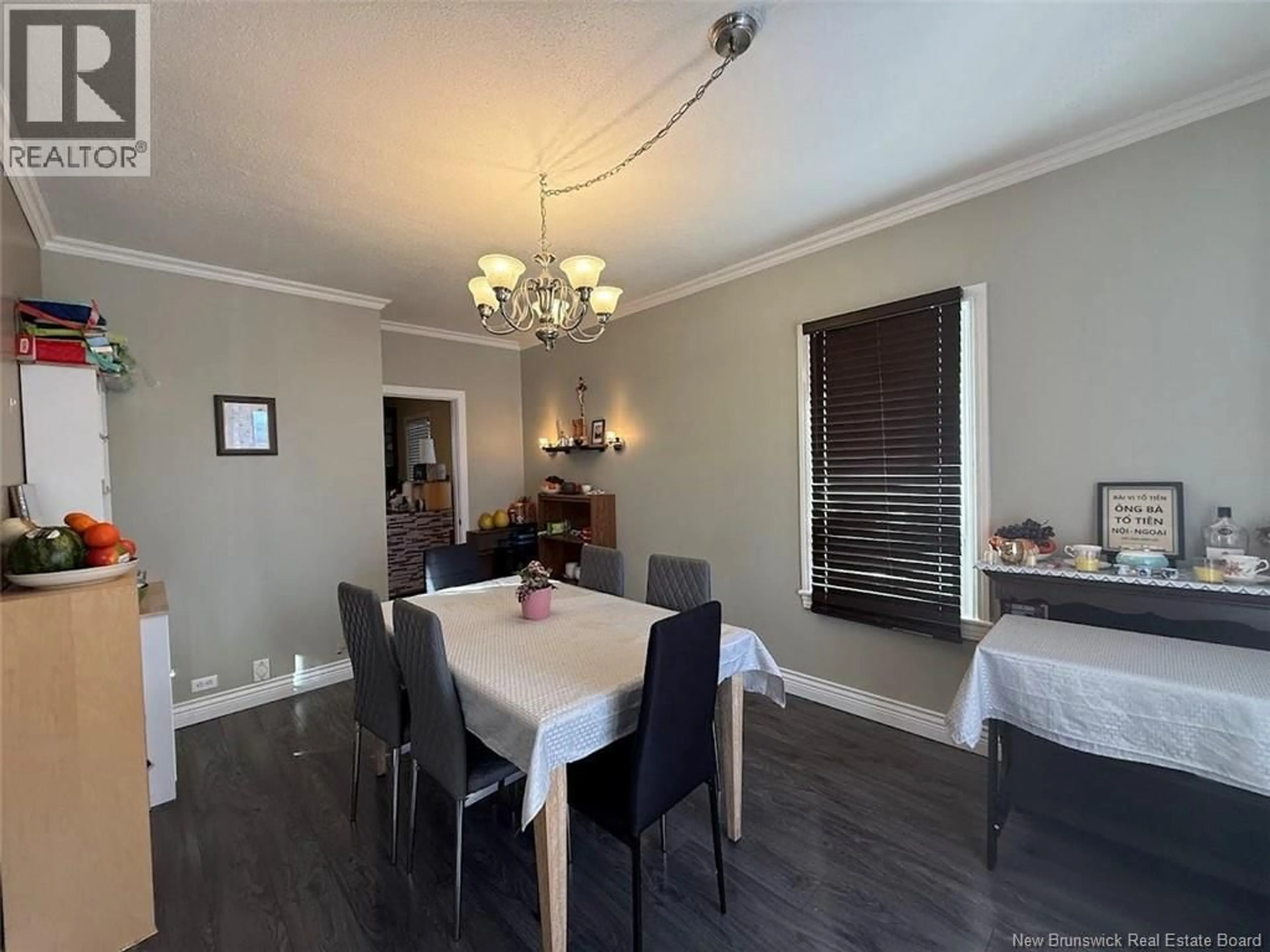 Dining room, wood/laminate floor for 17 BERNIER STREET, Edmundston New Brunswick E3V1Y6